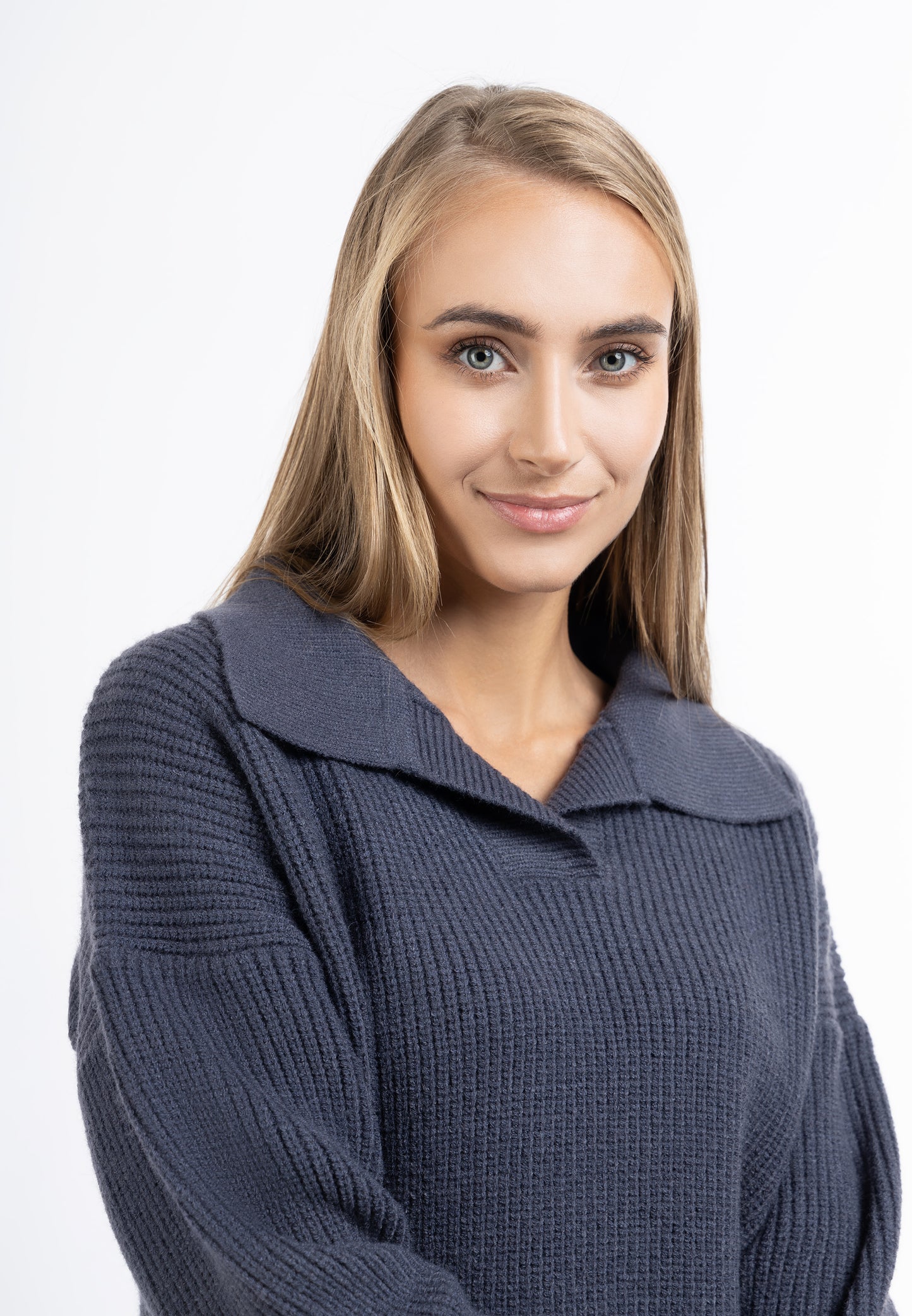 Dzianinowy sweter damski RISA