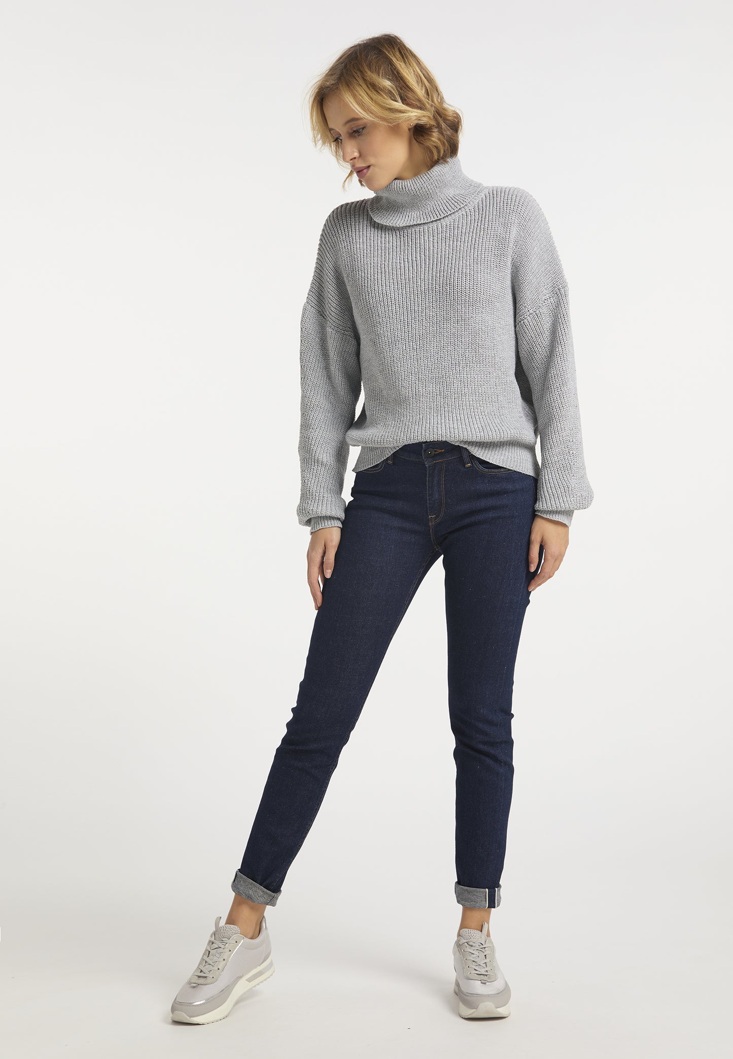 Kawai Women's Knitted Sweater
