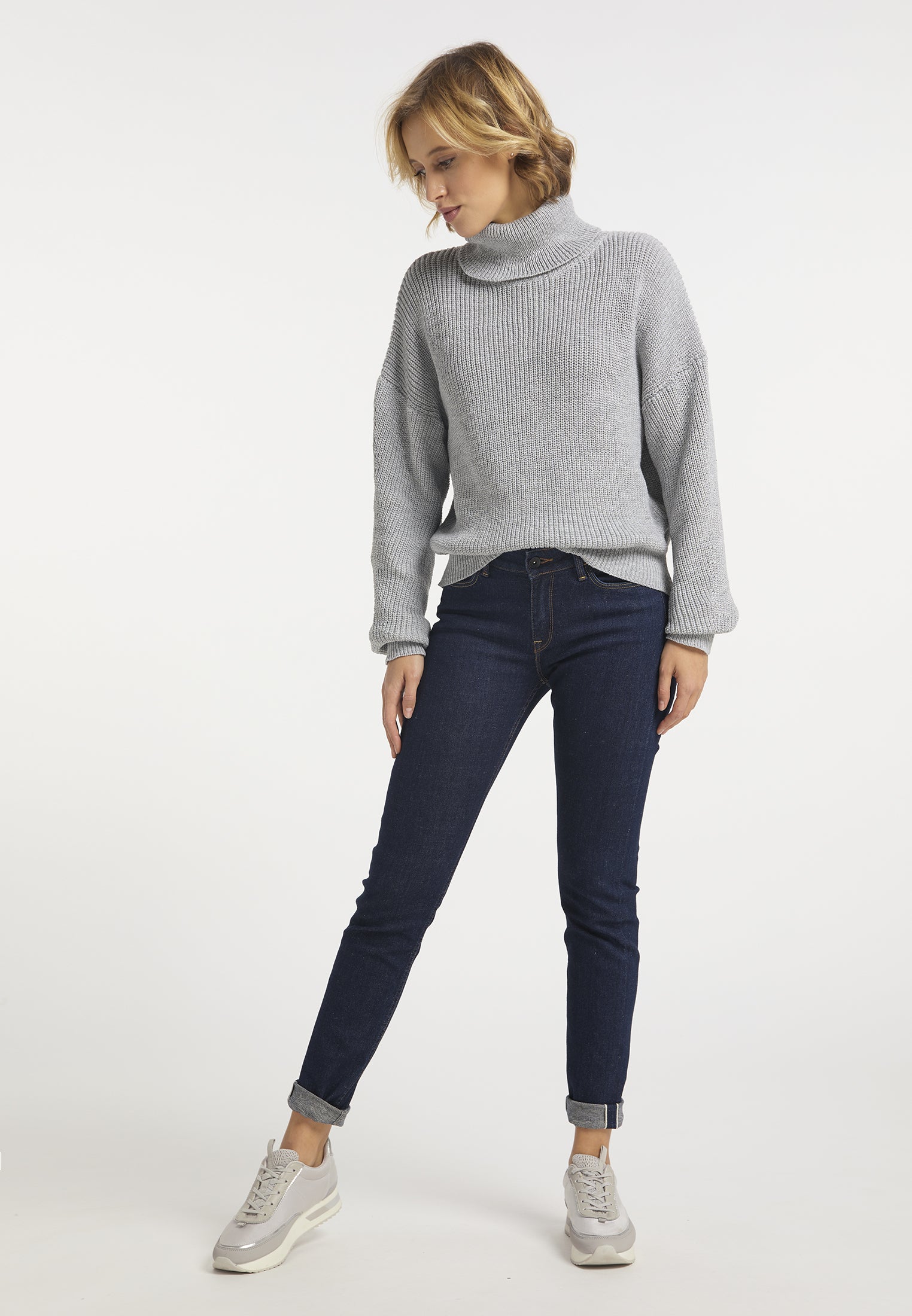 Kawai Women's Knitted Sweater