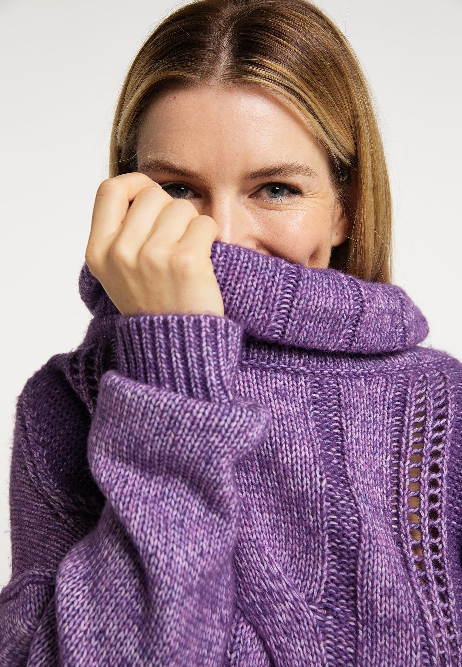 Jeona Women's Sweater