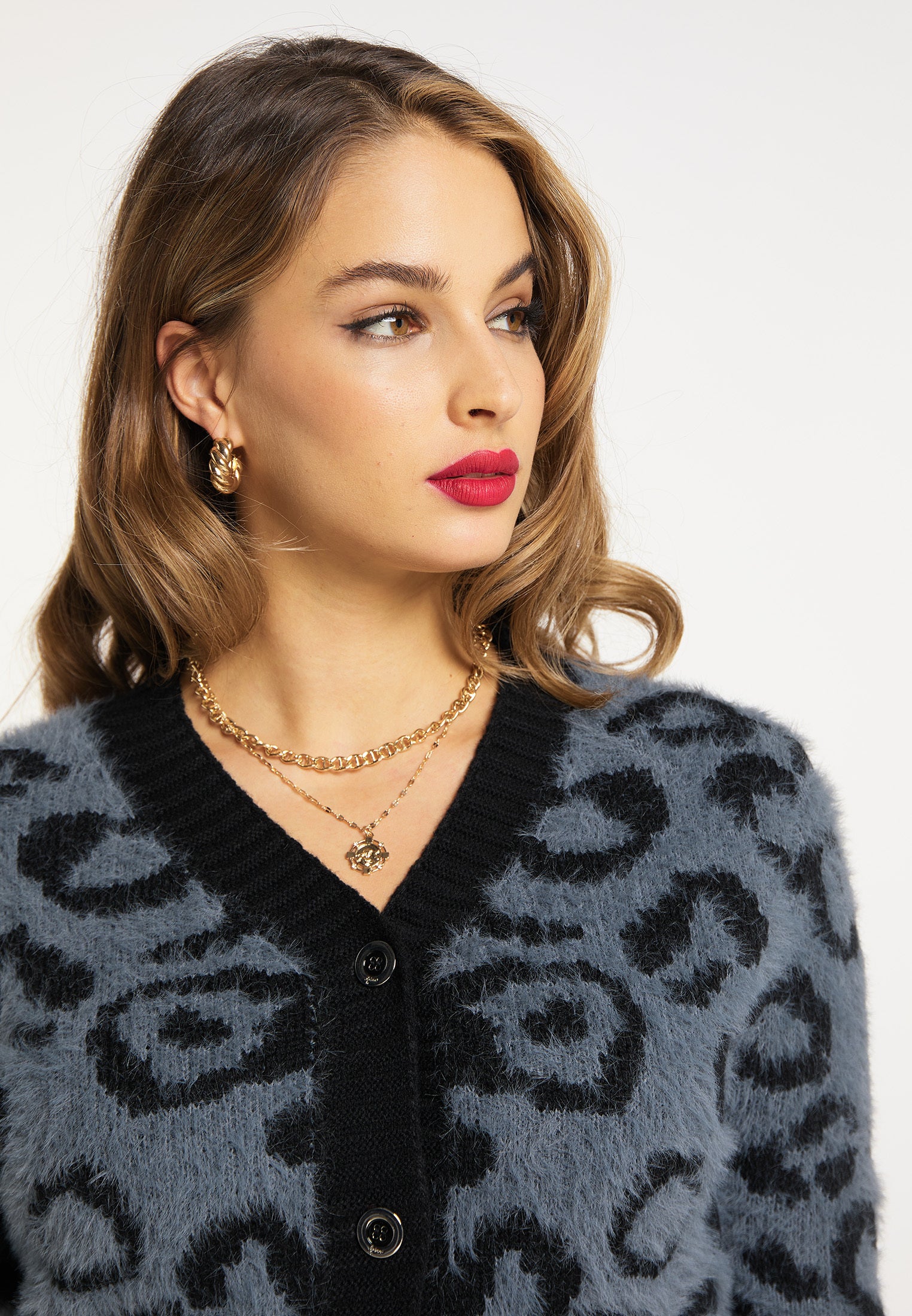 faina Strickjacke