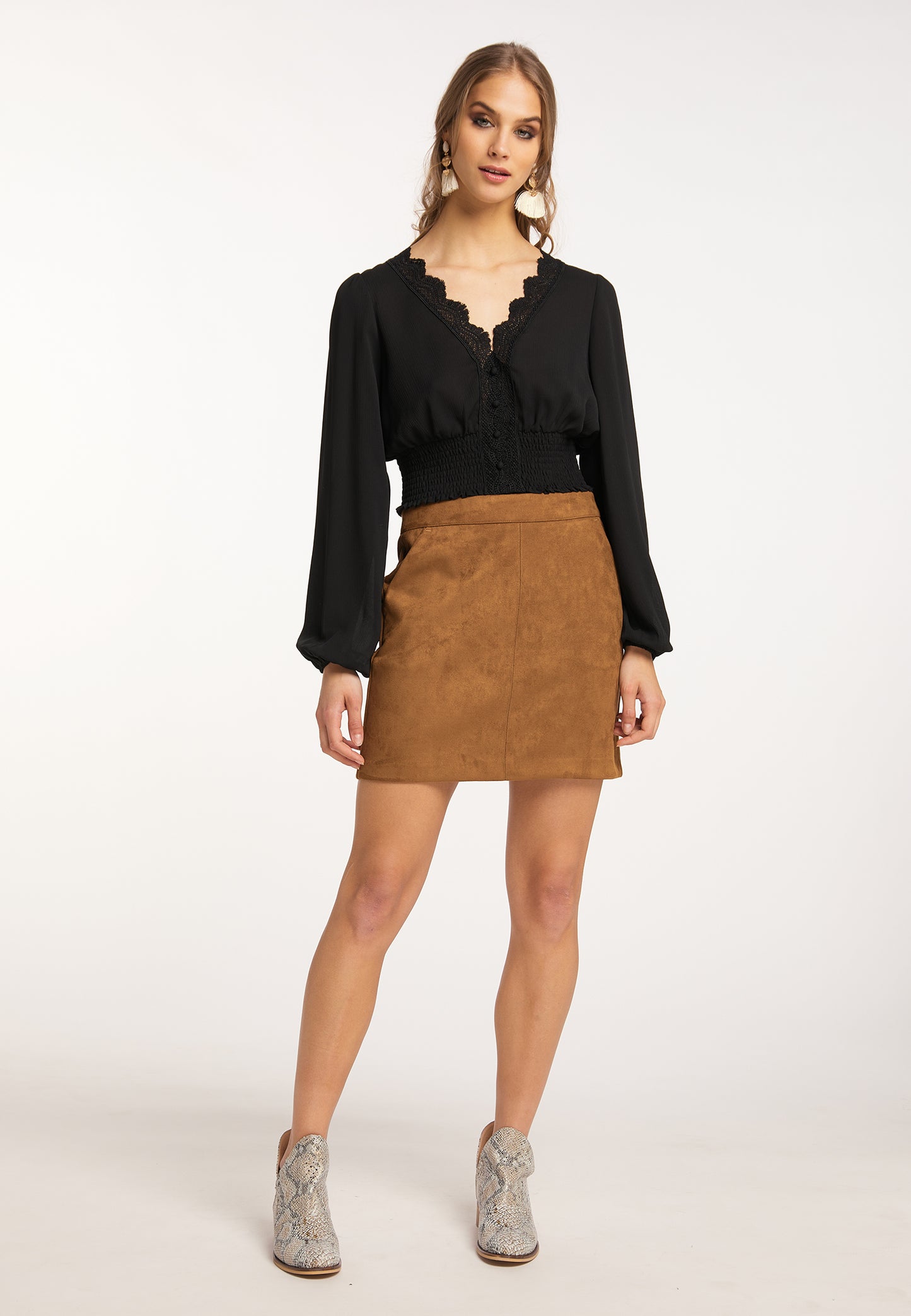 IZIA Women's Cropped Blouse Long Sleeves