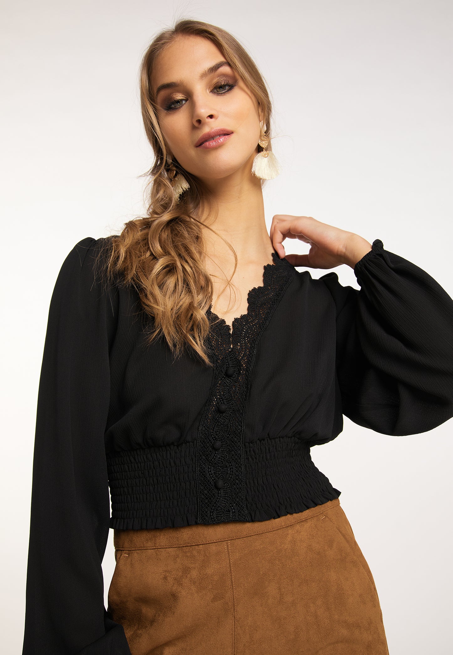 IZIA Women's Cropped Blouse Long Sleeves