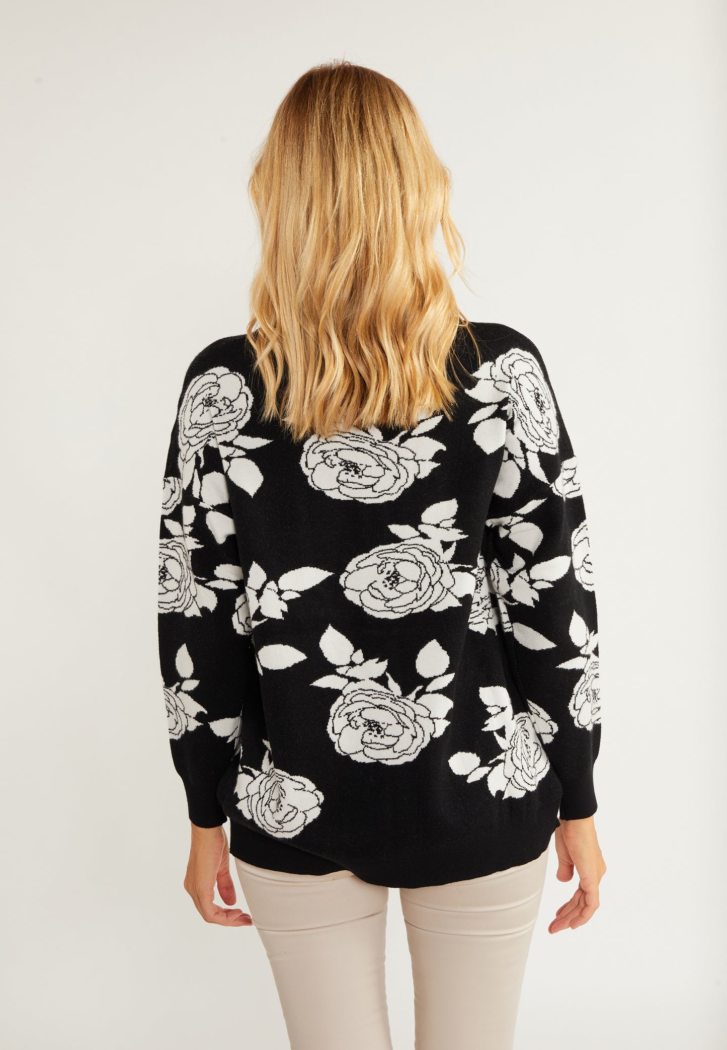 Albee Women's Cardigan With Pearls