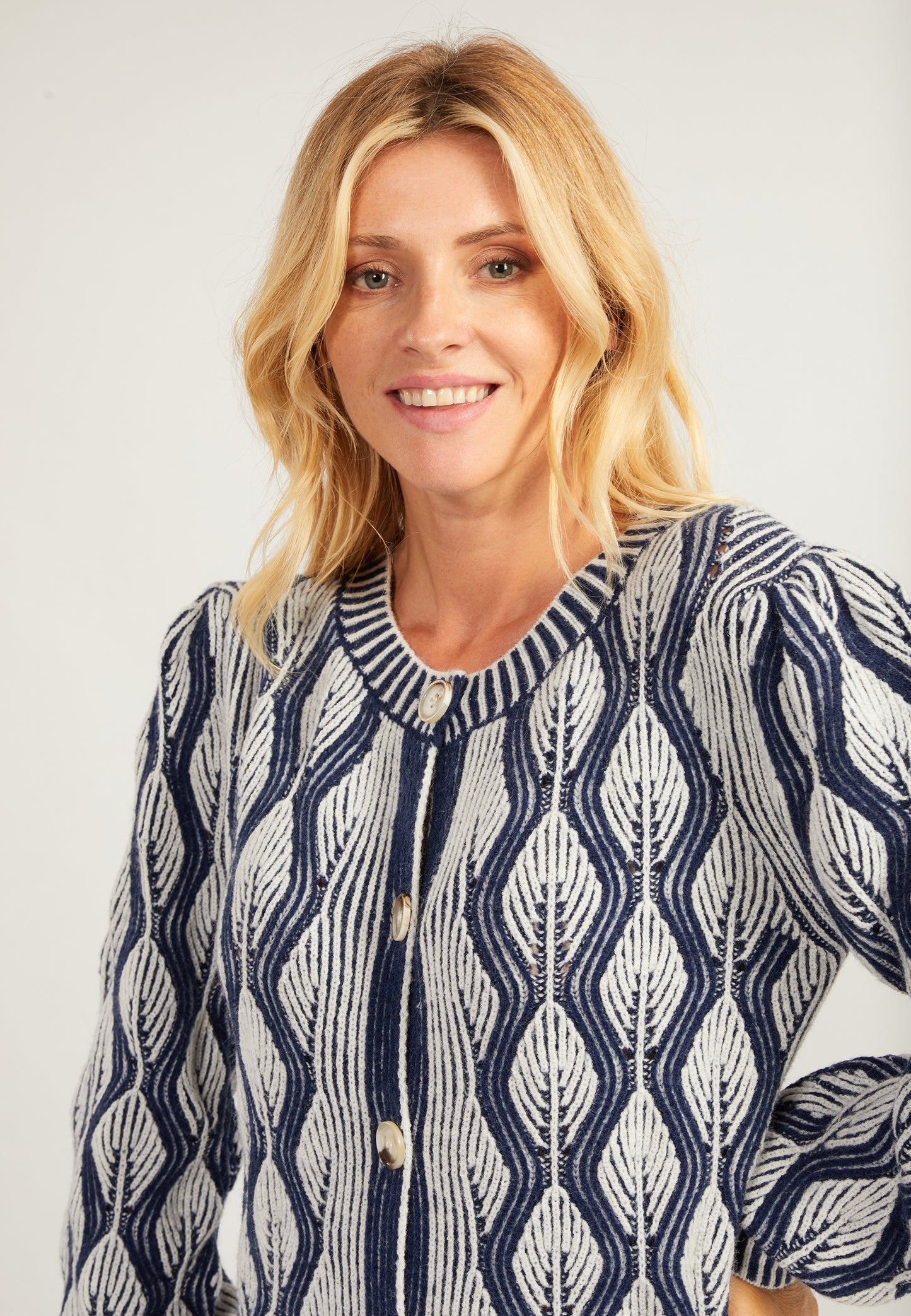 Albee Women's Cardigan
