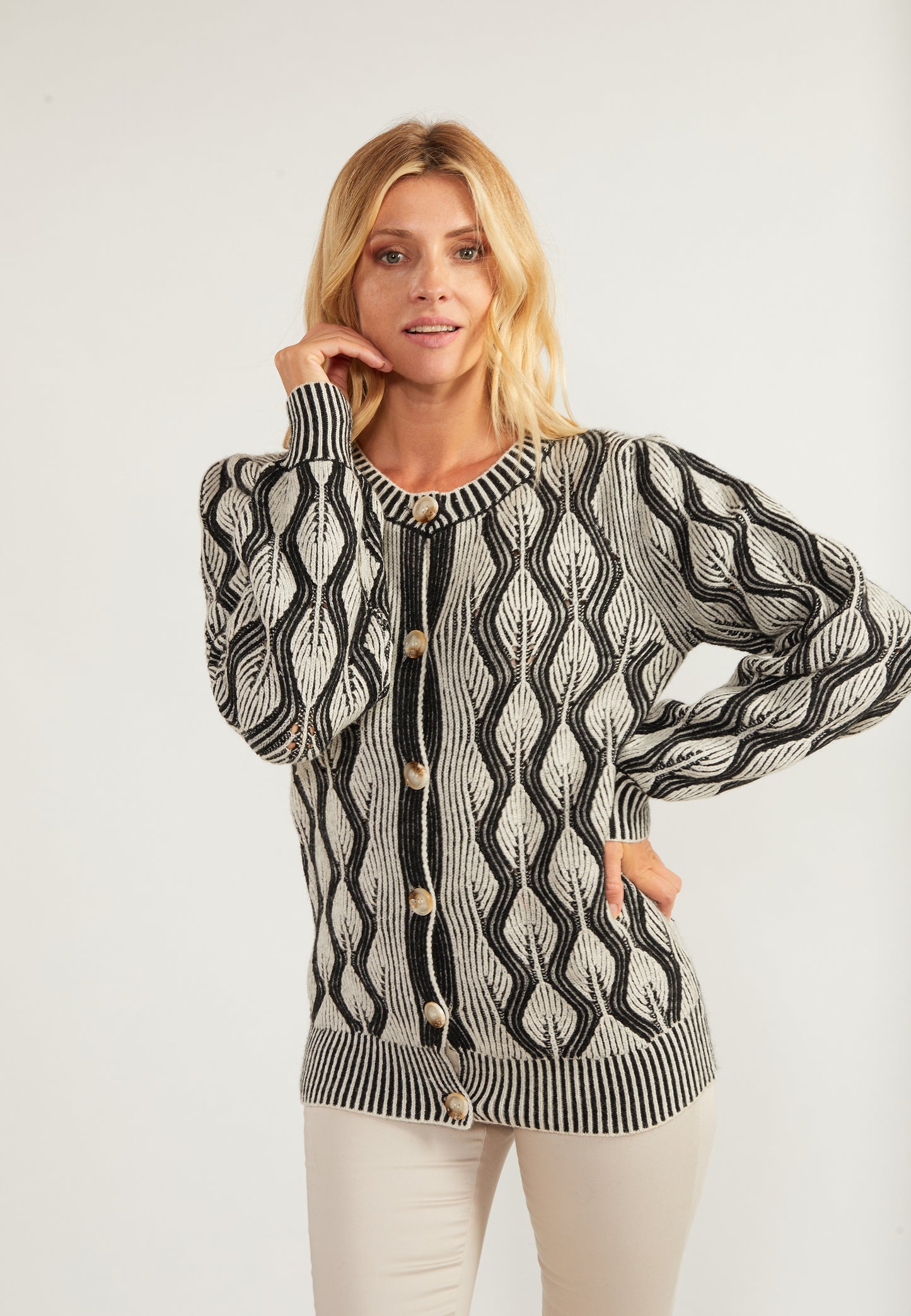 Jeona Women's Cardigan