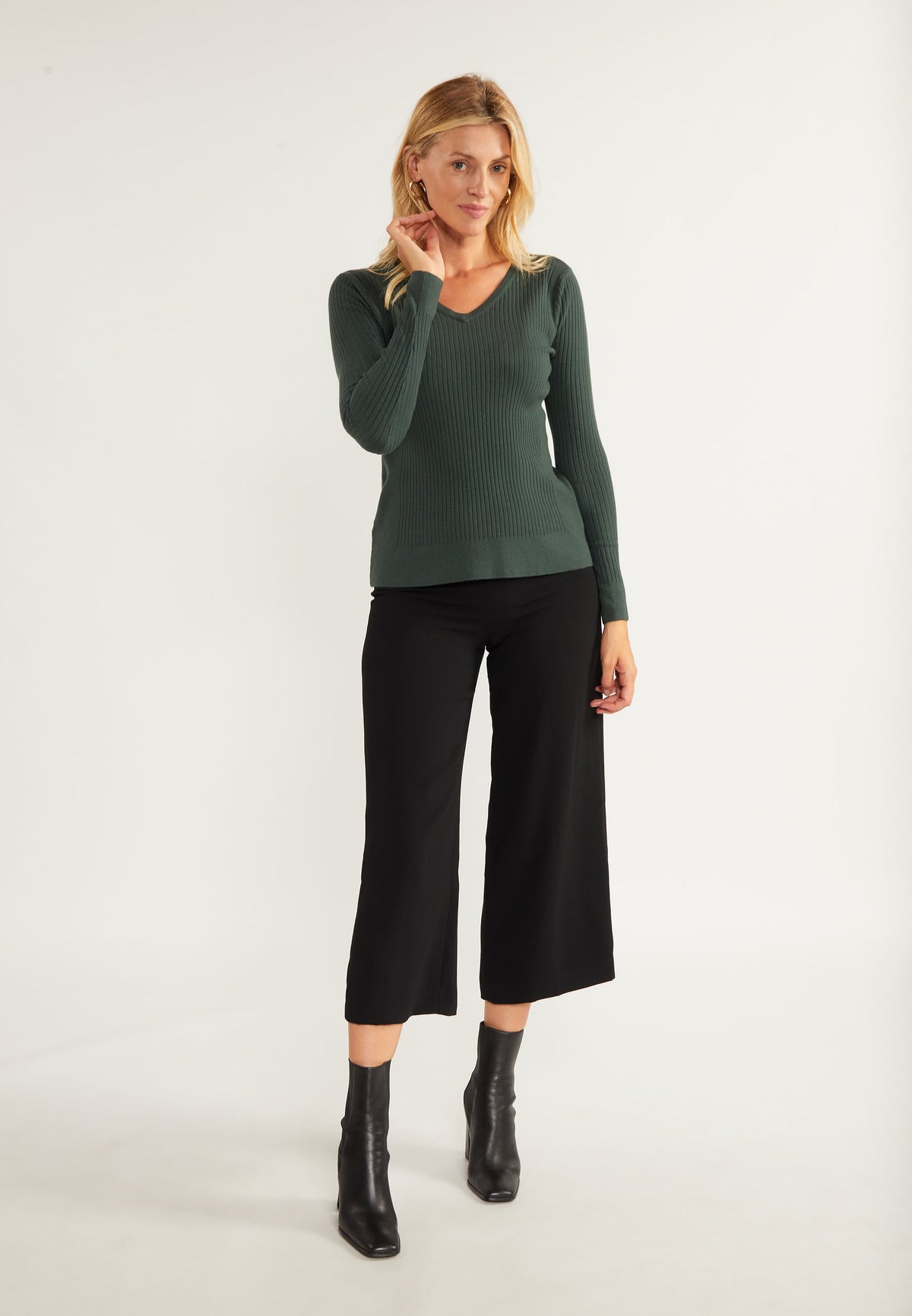 Usha black label Women's Knit Sweater
