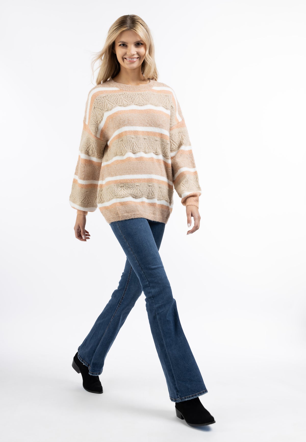 Esha Women's Oversize Knit Sweater