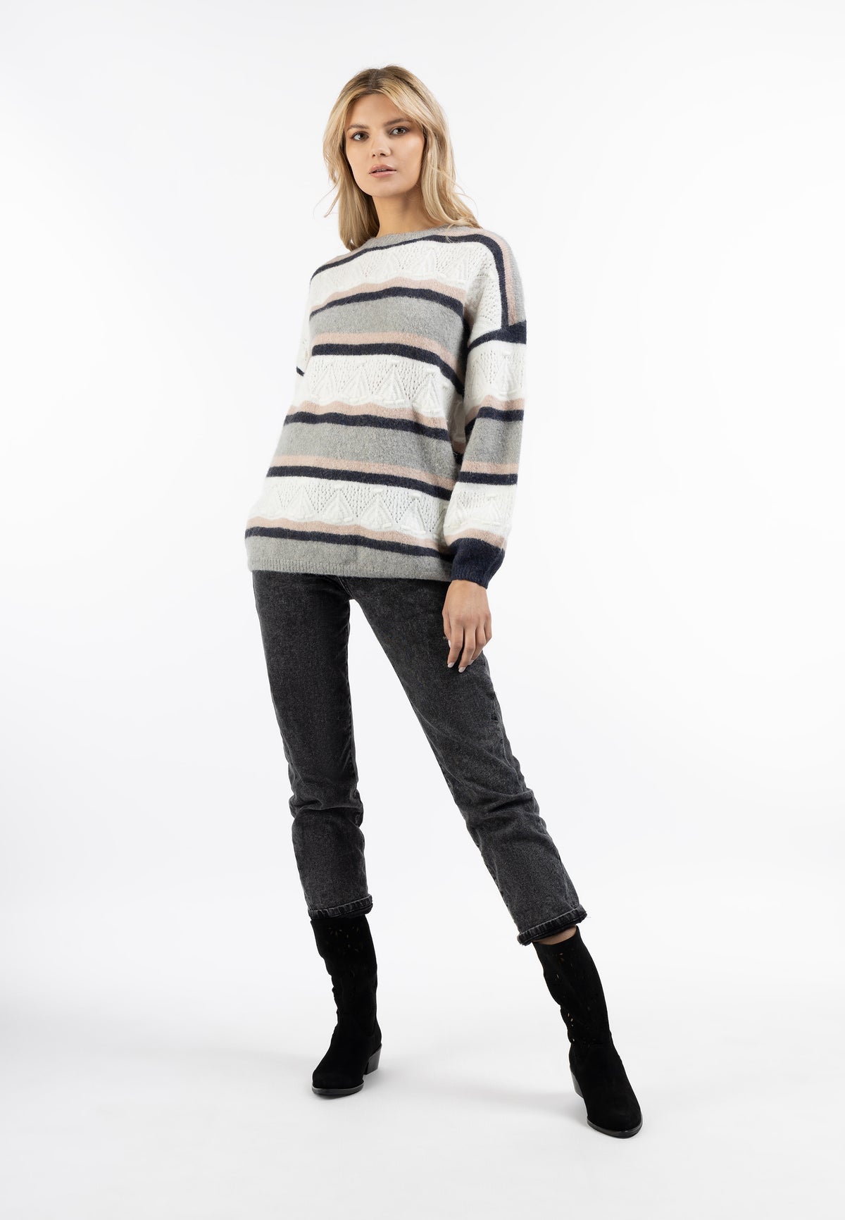 Esha Women's Oversize Knit Sweater