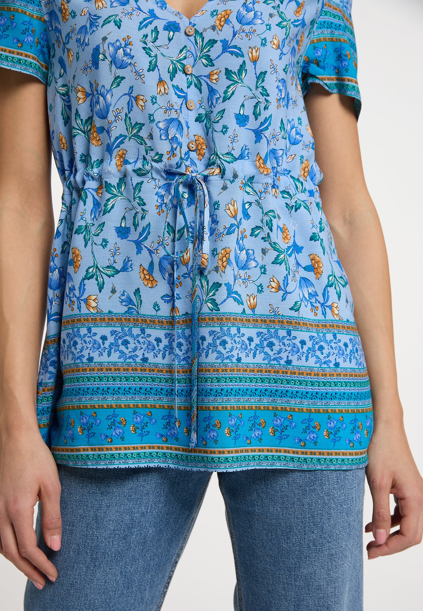 Cailyn Women's Short Sleeve Blouse