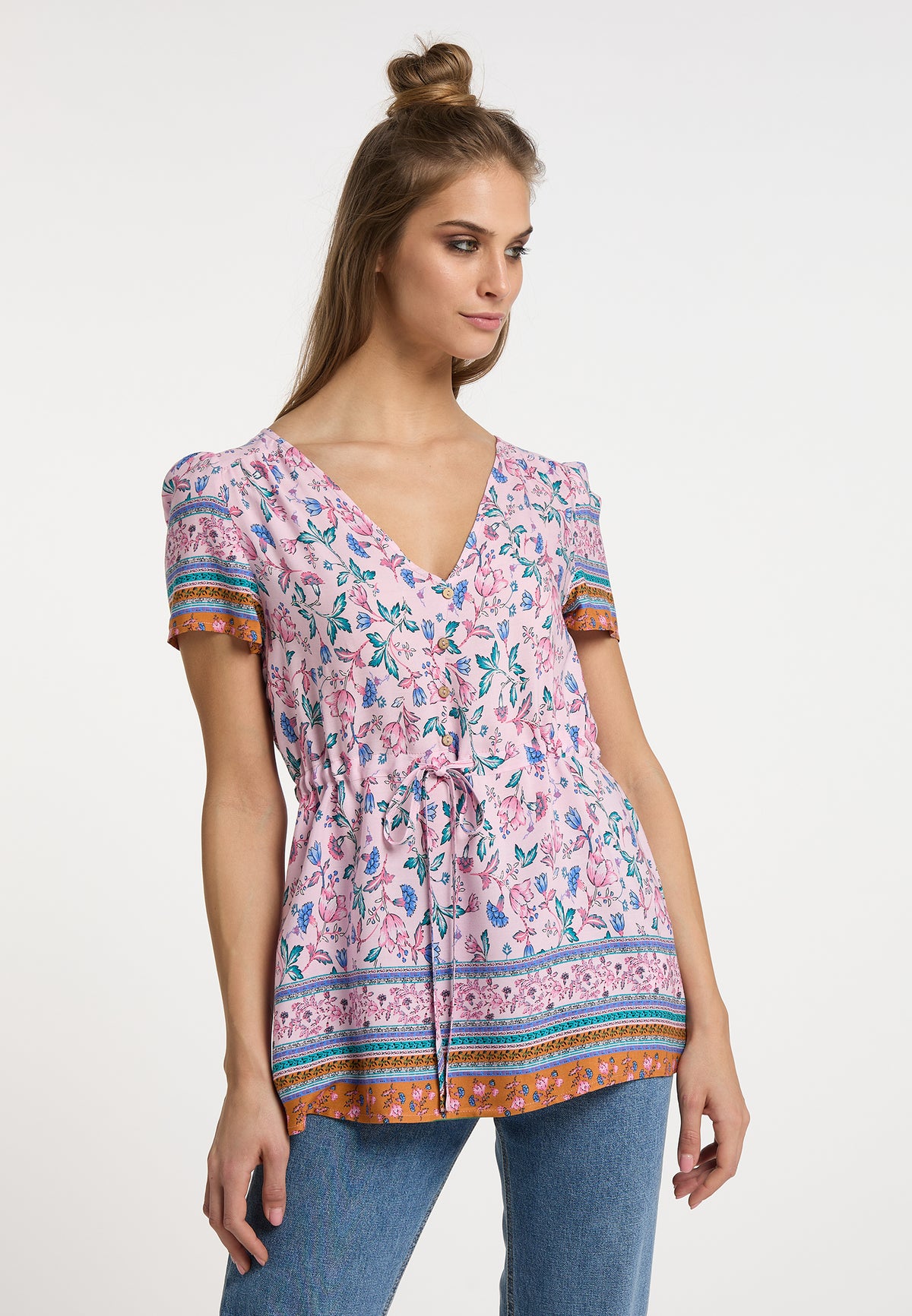 Esha Women's Short Sleeve Blouse