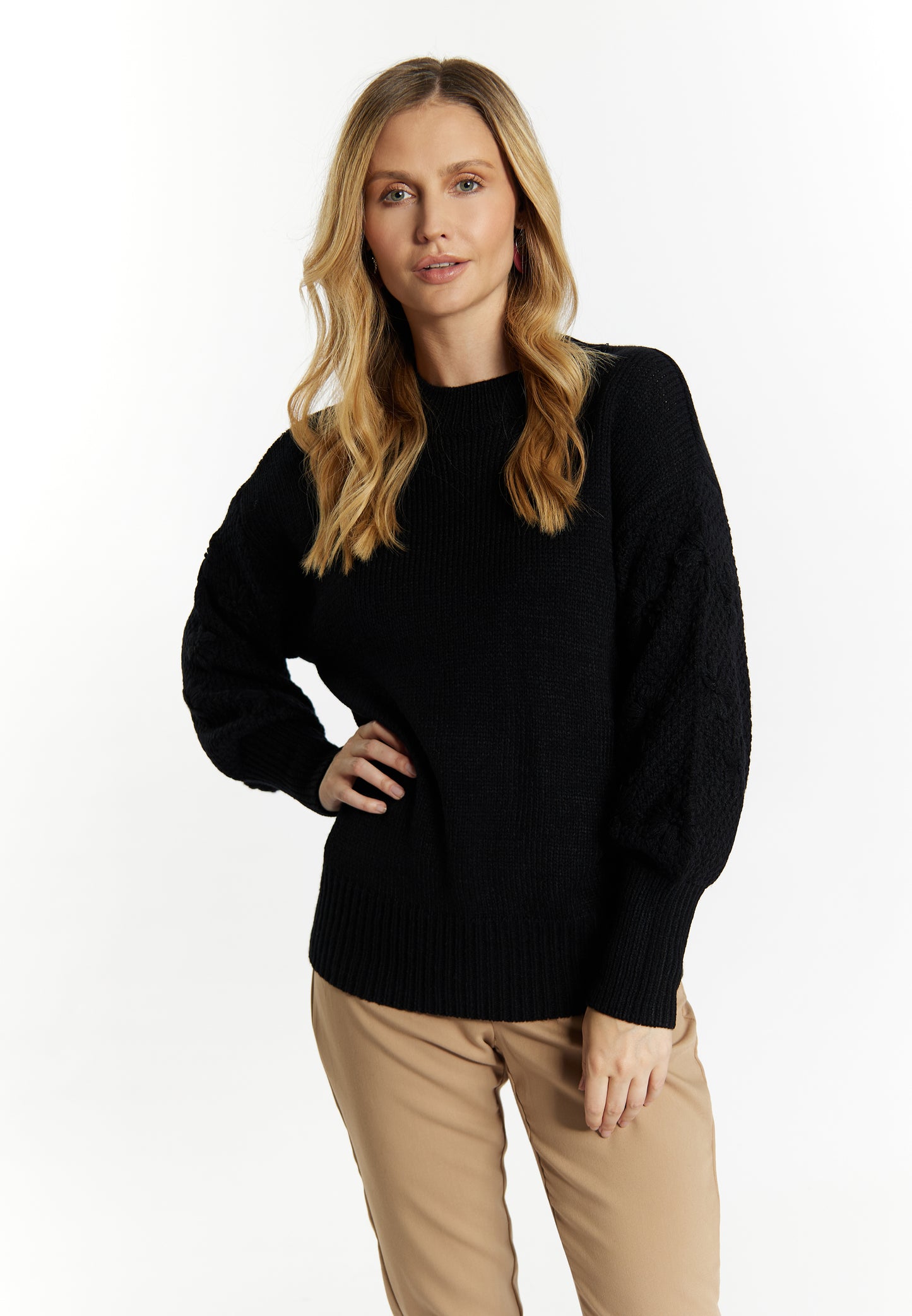 Albee Women's Knitted Sweater