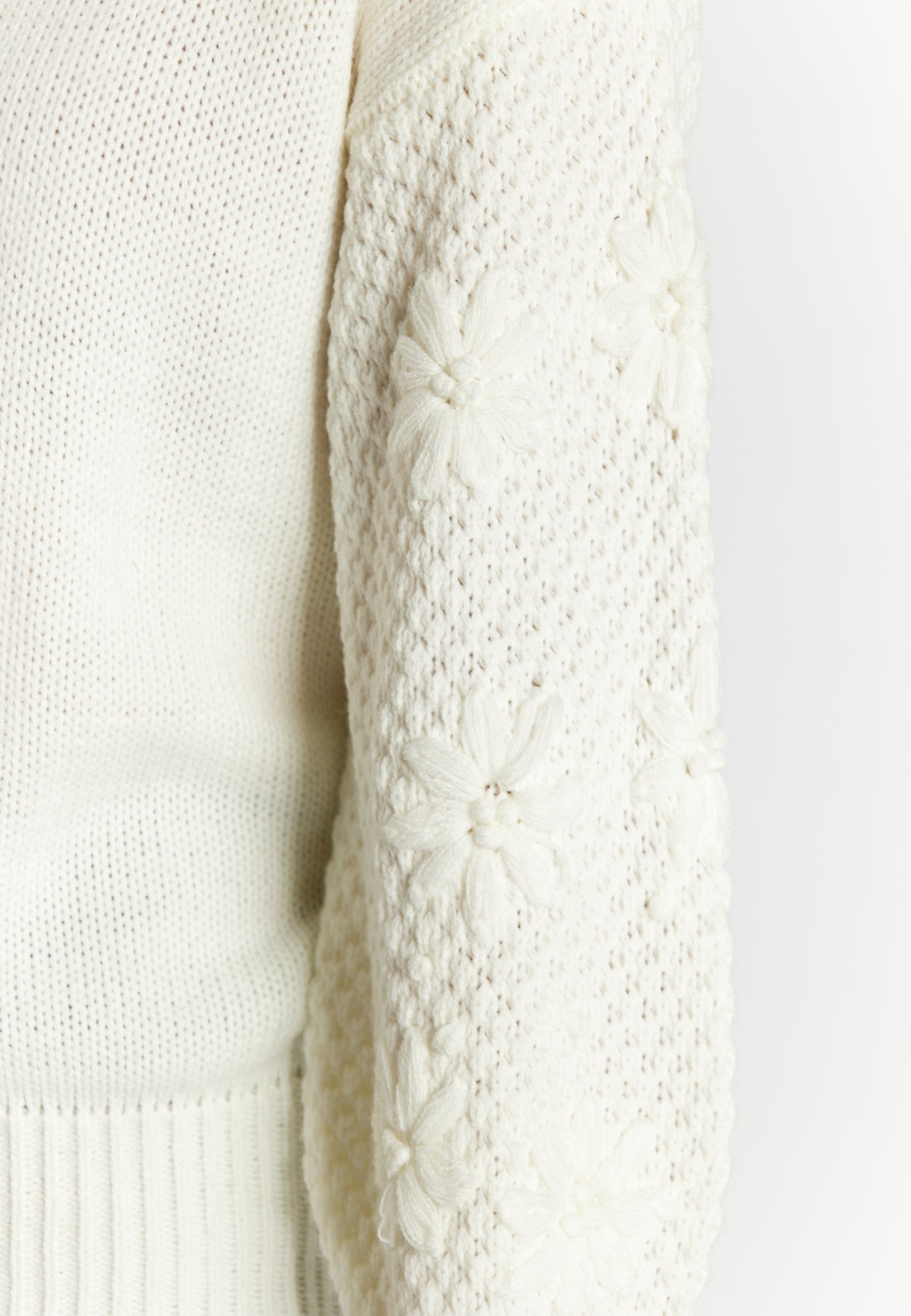Albee Women's Knitted Sweater