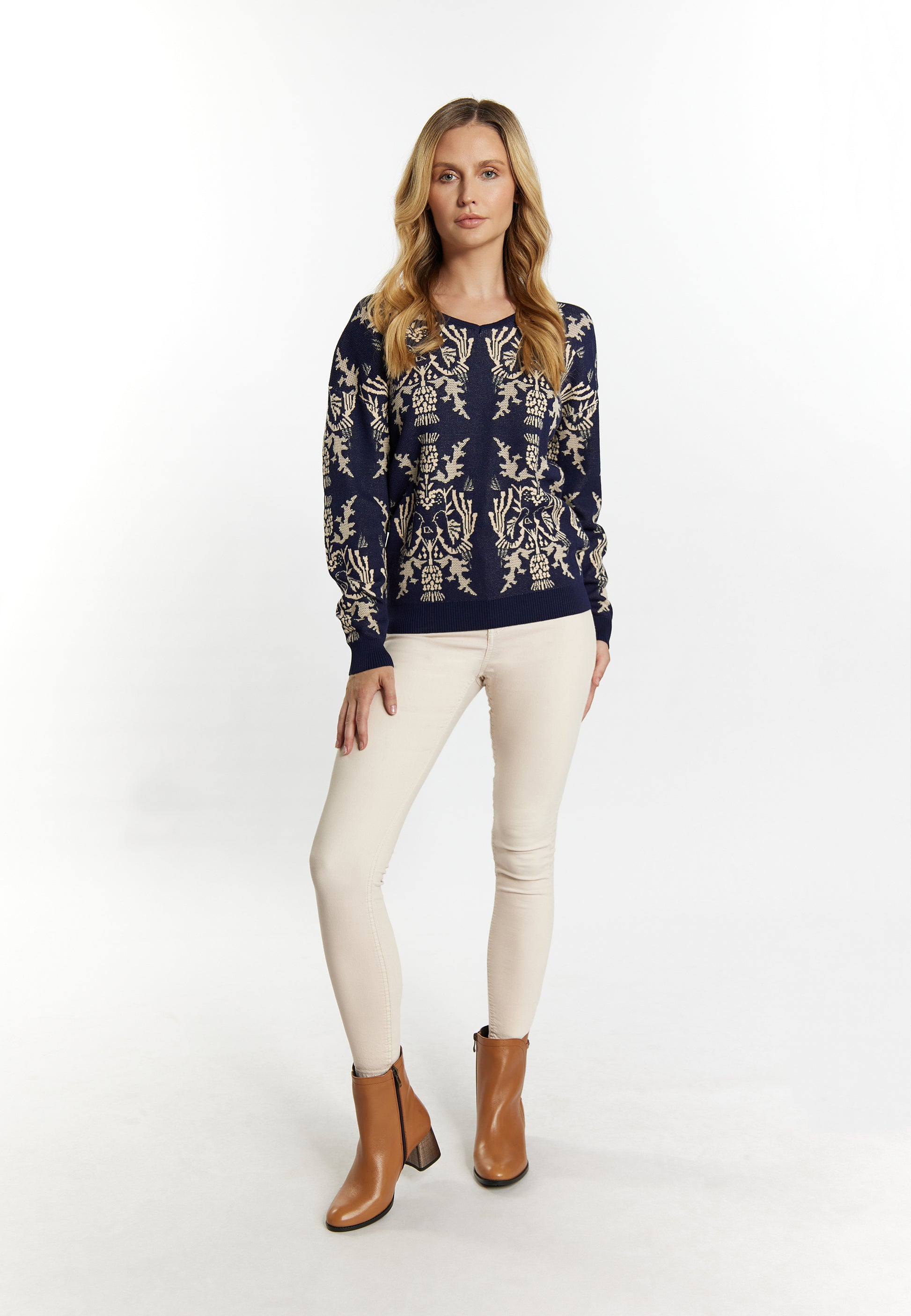 Albee Women's Knitted Sweater