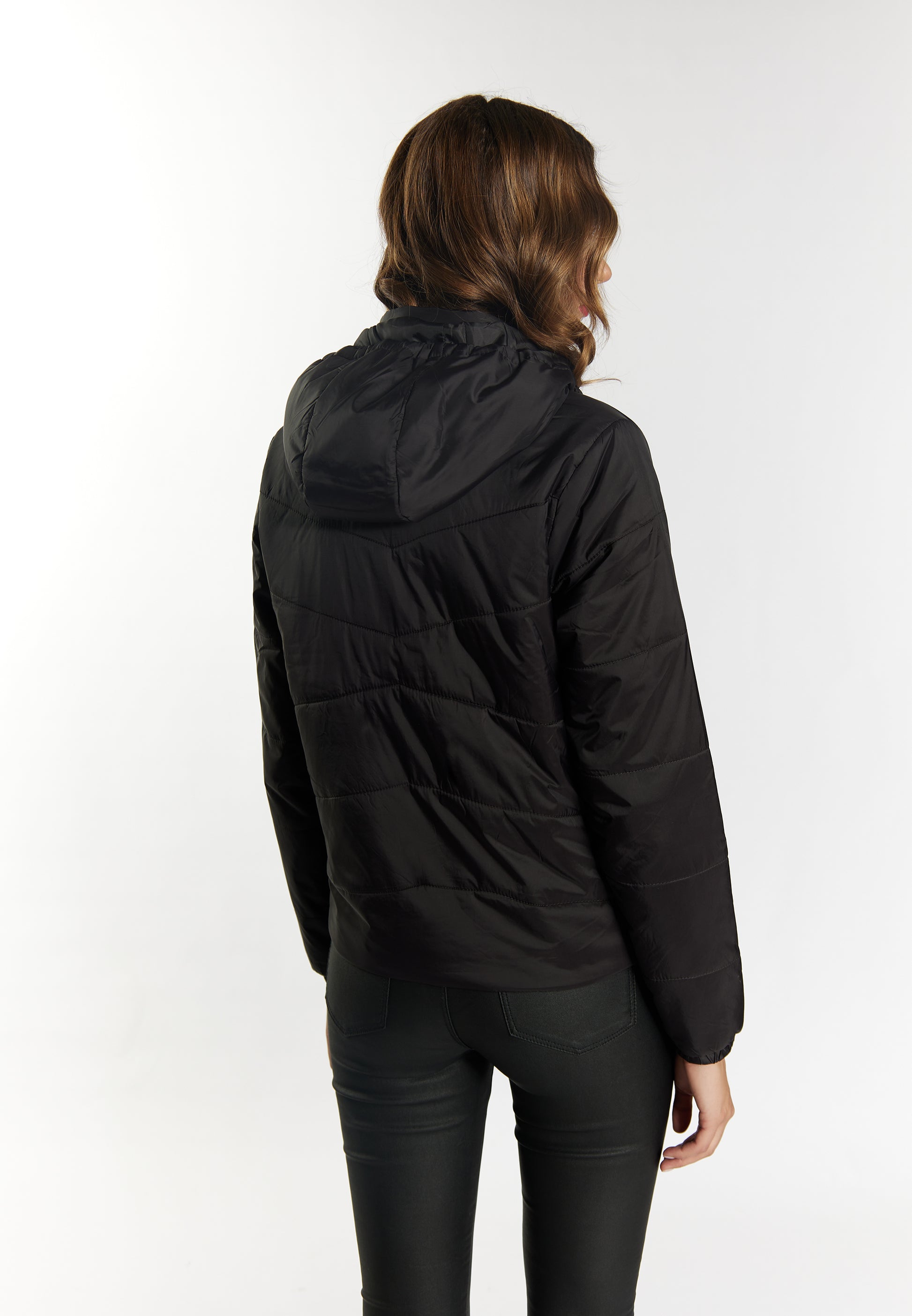faina Jacke
