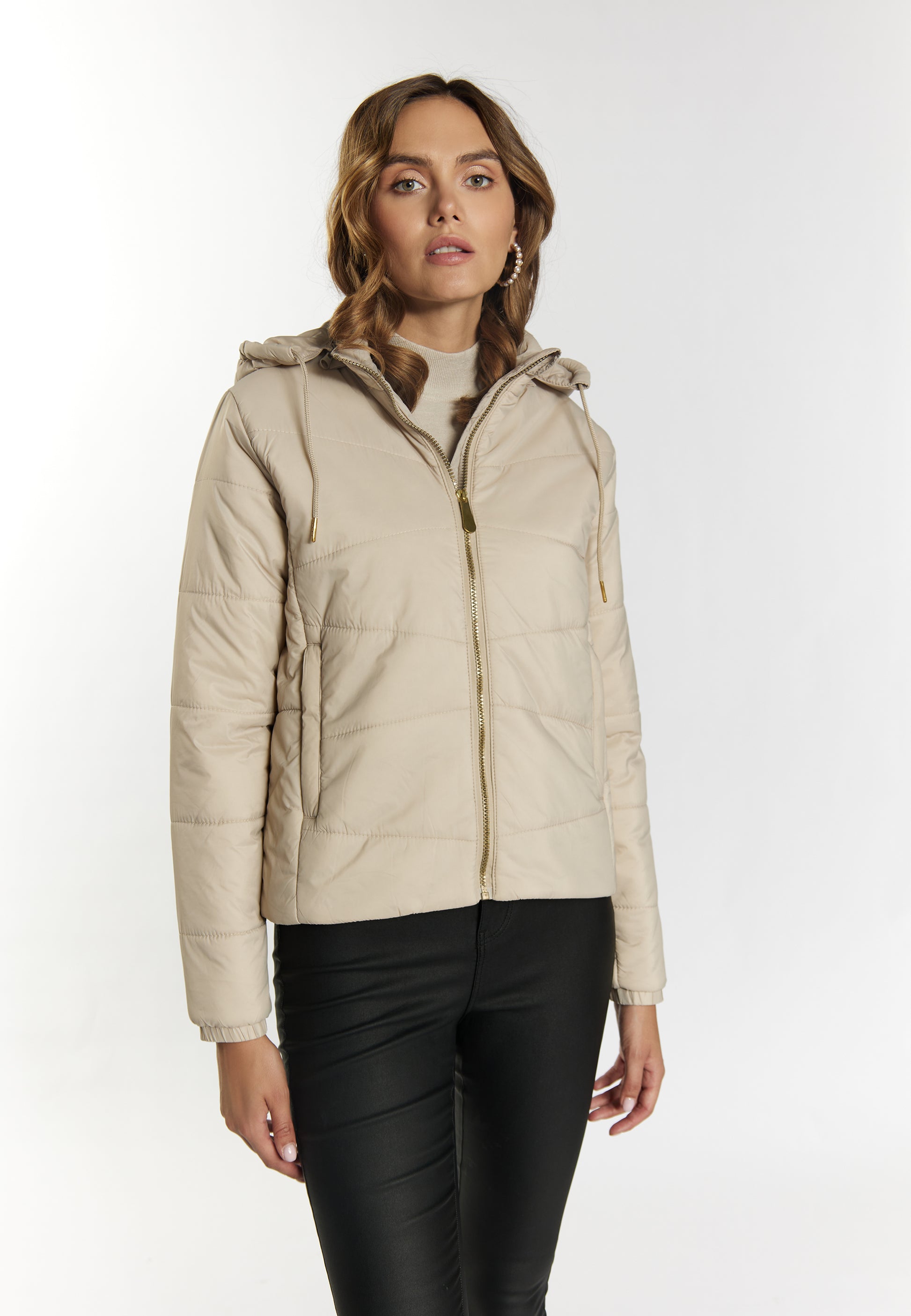 faina Jacke
