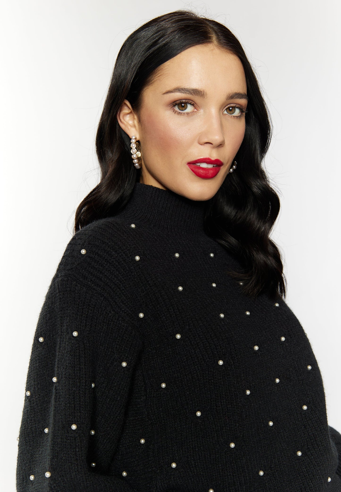 Faina Women's Knitted Sweater With Pearls