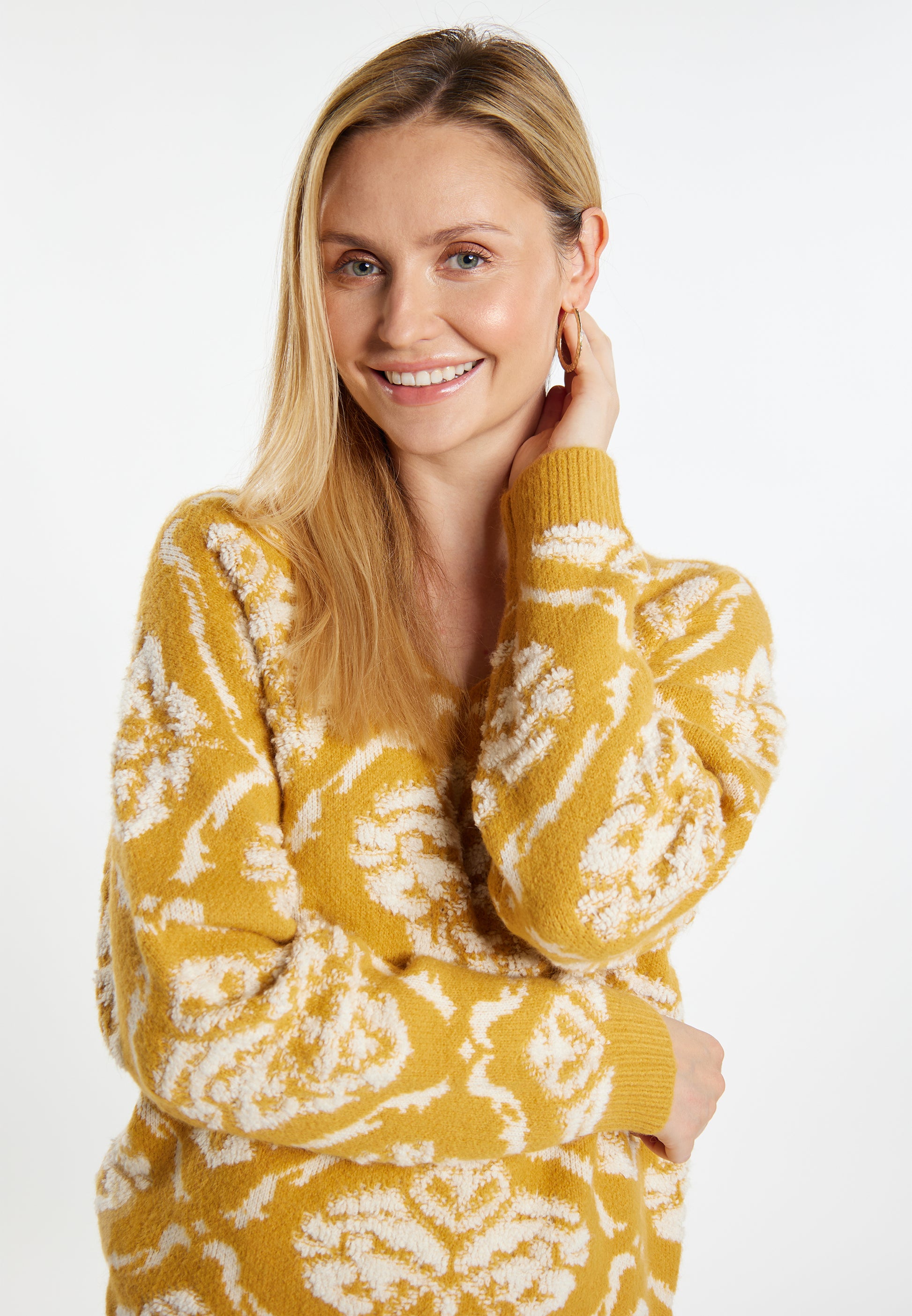 Jeona Women's Knitted Sweater