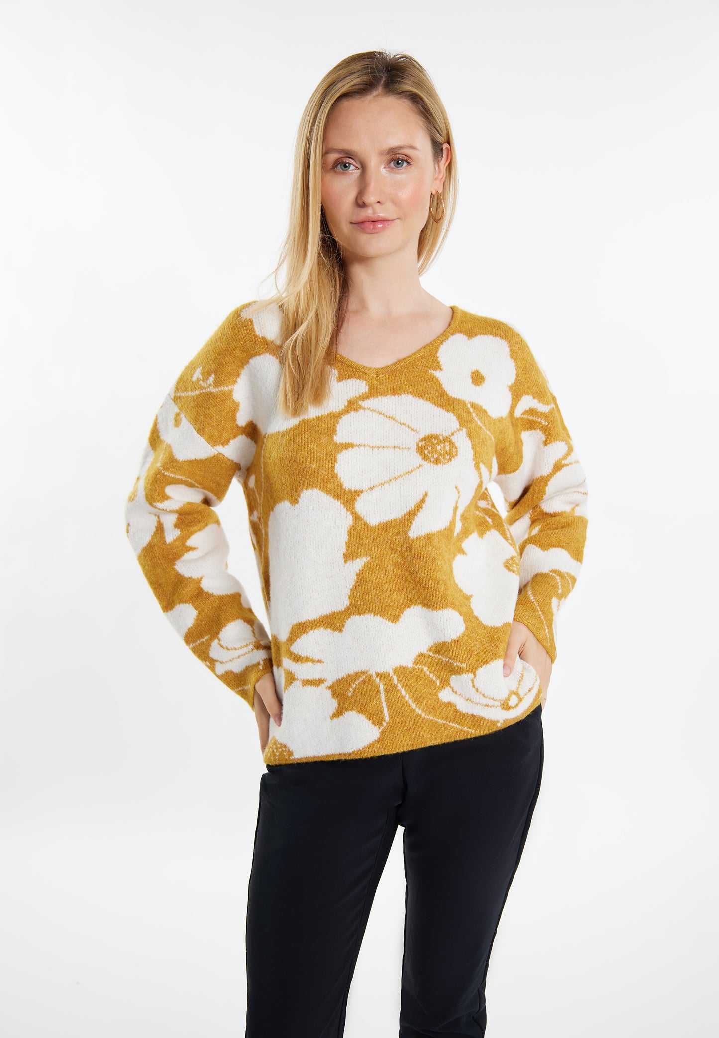 Albee Women's Knitted Sweater