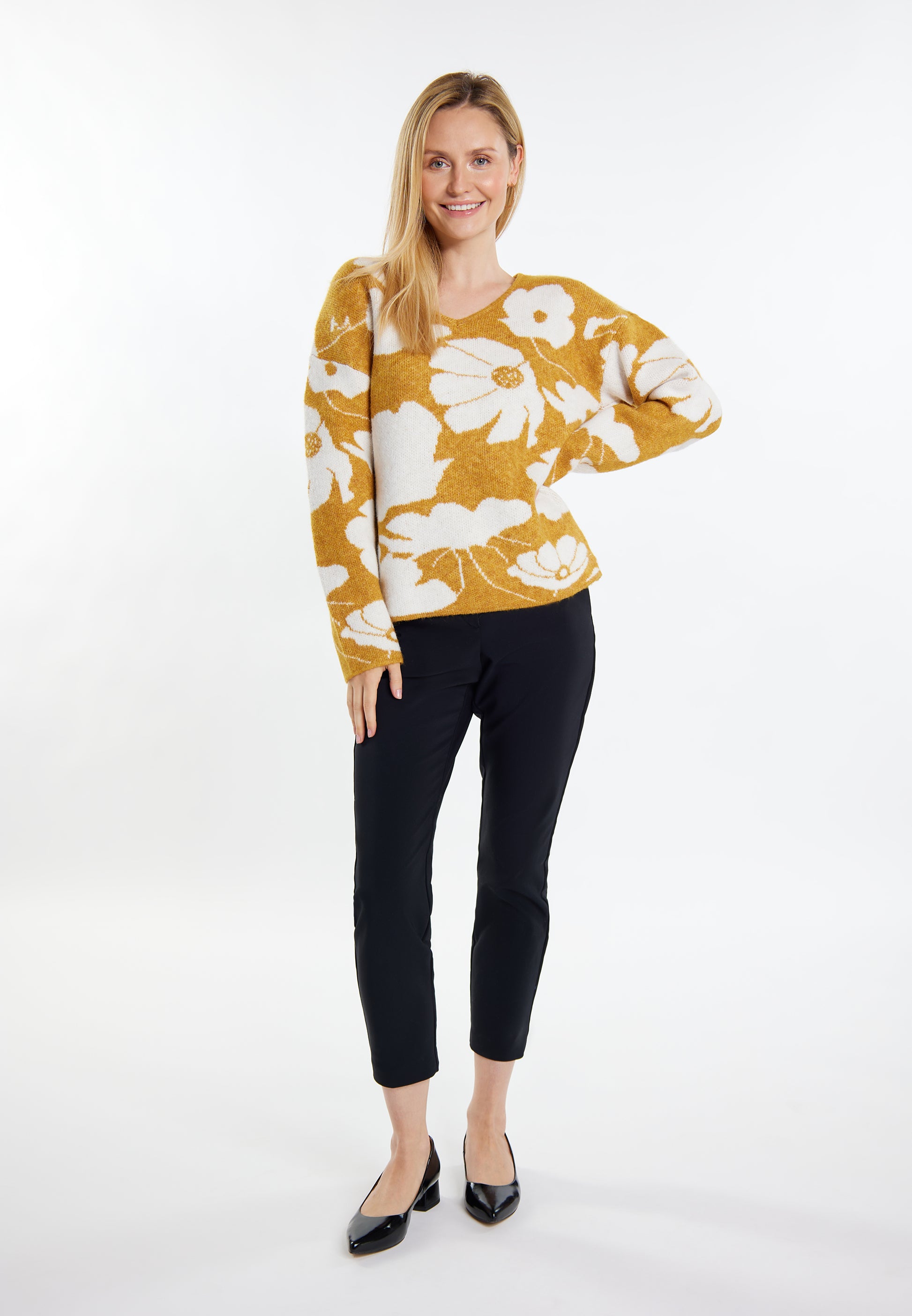Albee Women's Knitted Sweater