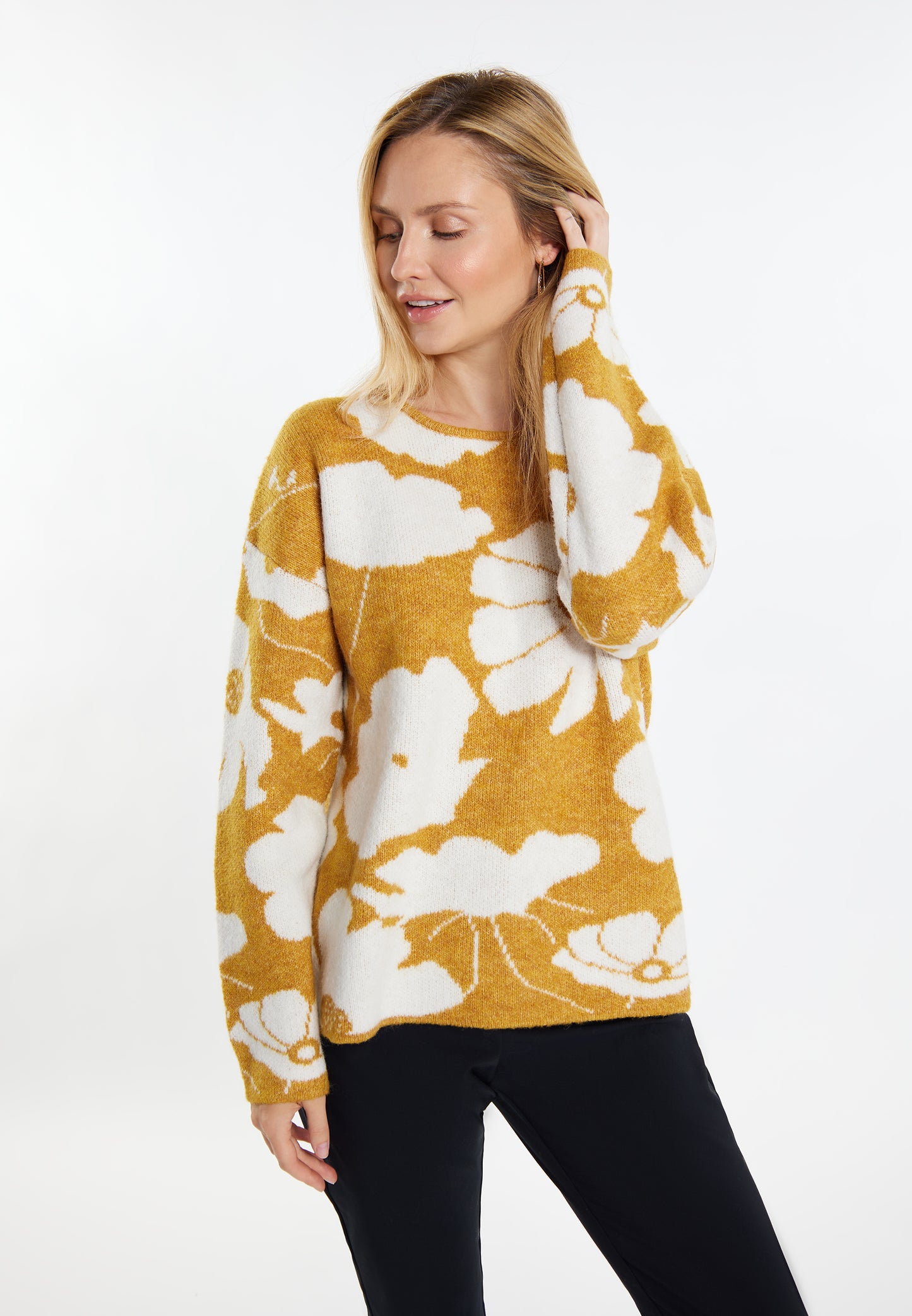 Jeona Women's Knitted Sweater