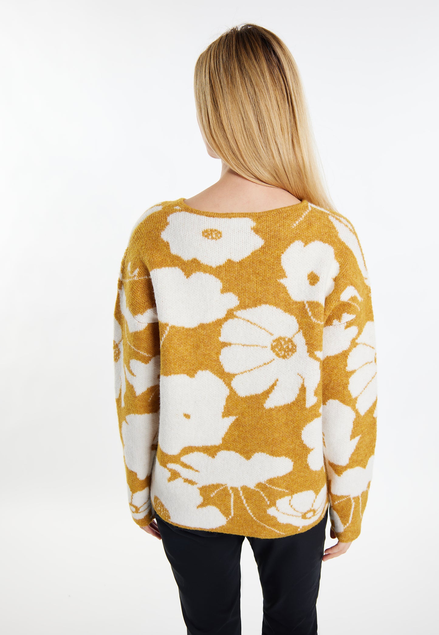 Albee Women's Knitted Sweater