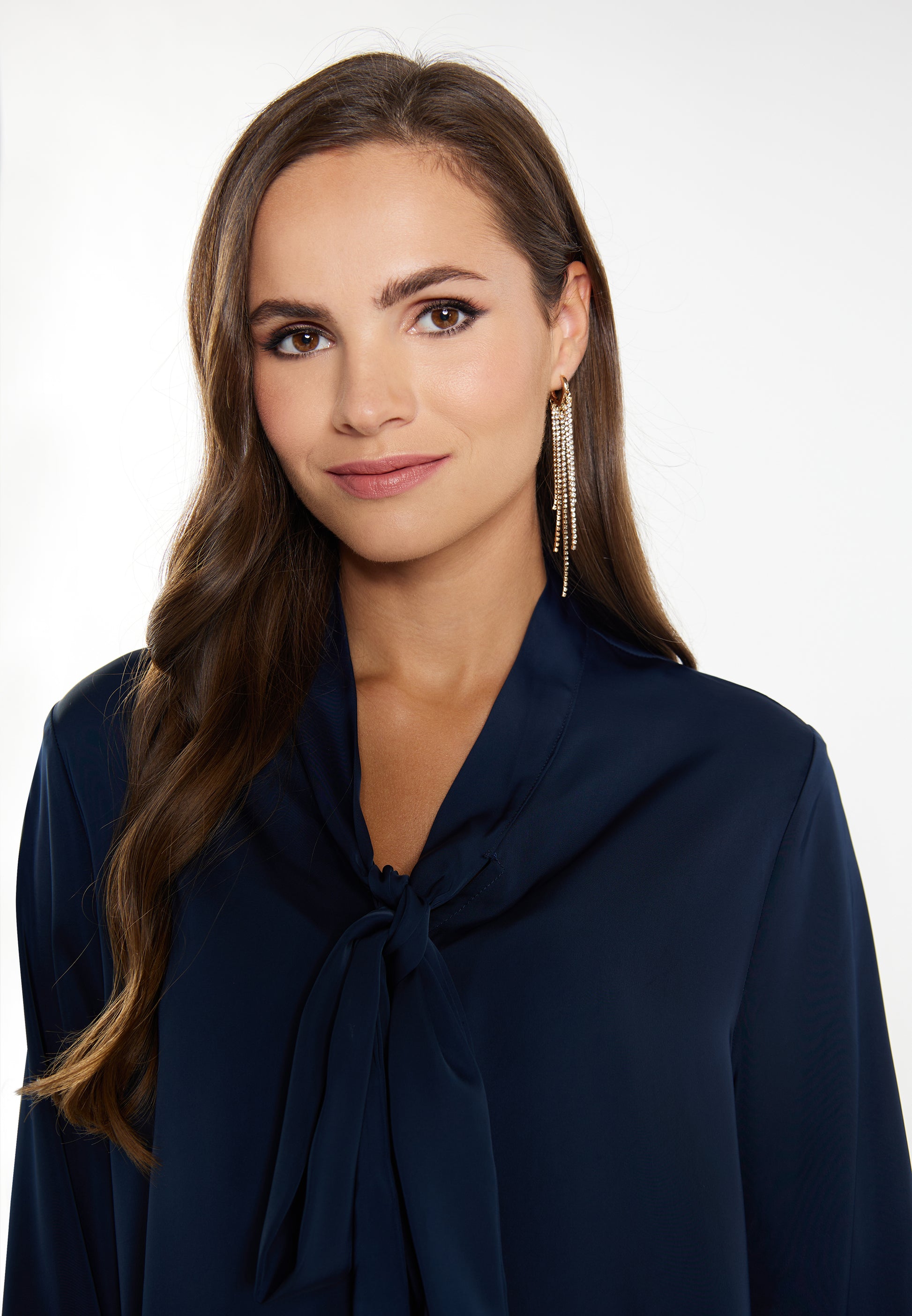 faina Damen Krawattennackenbluse