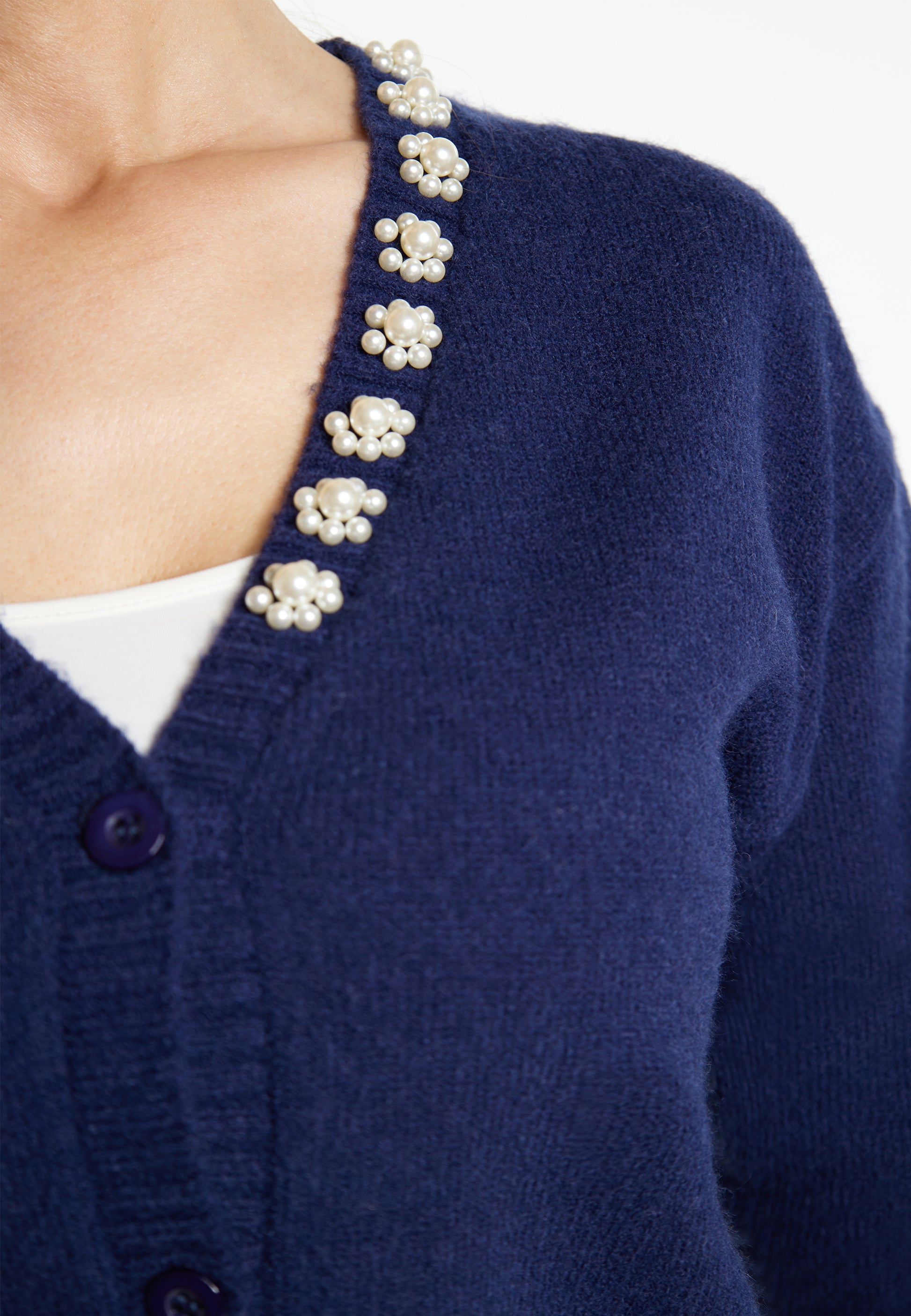 Albee Women's Cardigan With Pearls