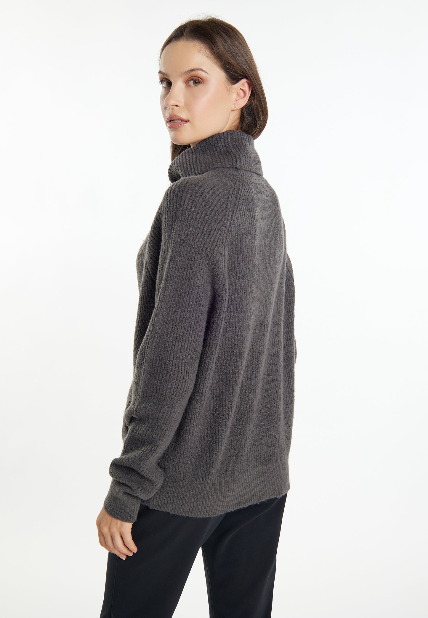 Vinaja Women's Knitted Sweater