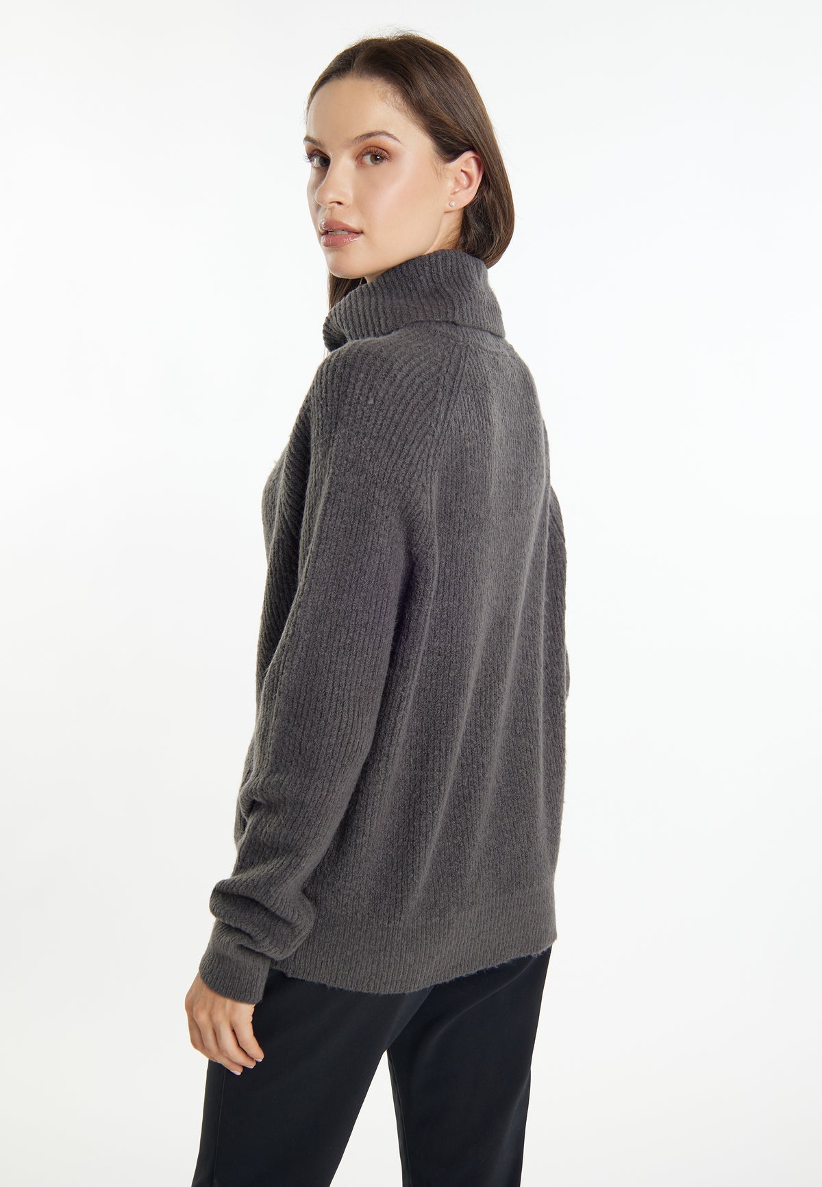 Vinaja Women's Knitted Sweater