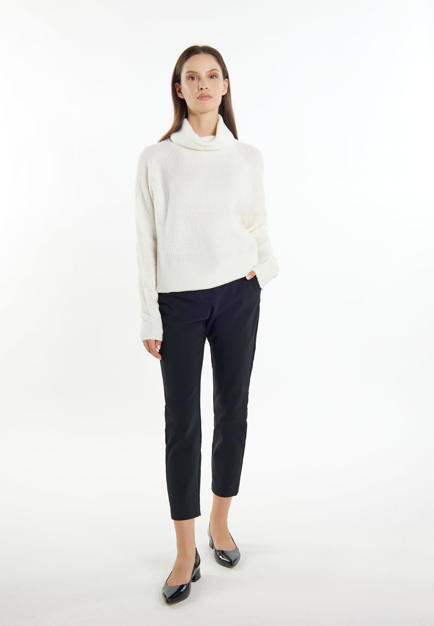 Vinaja Women's Knitted Sweater