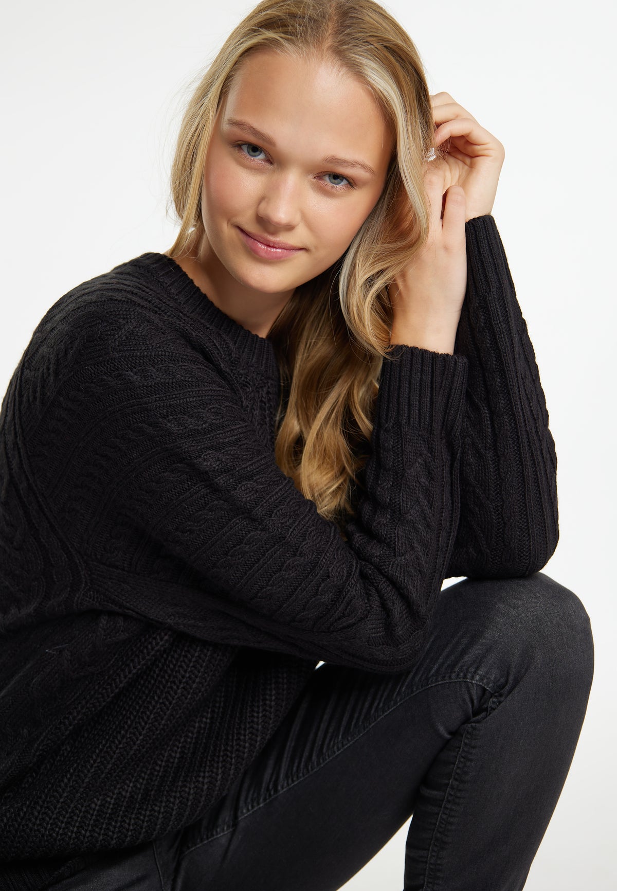 myMo Women's Knitted Sweater