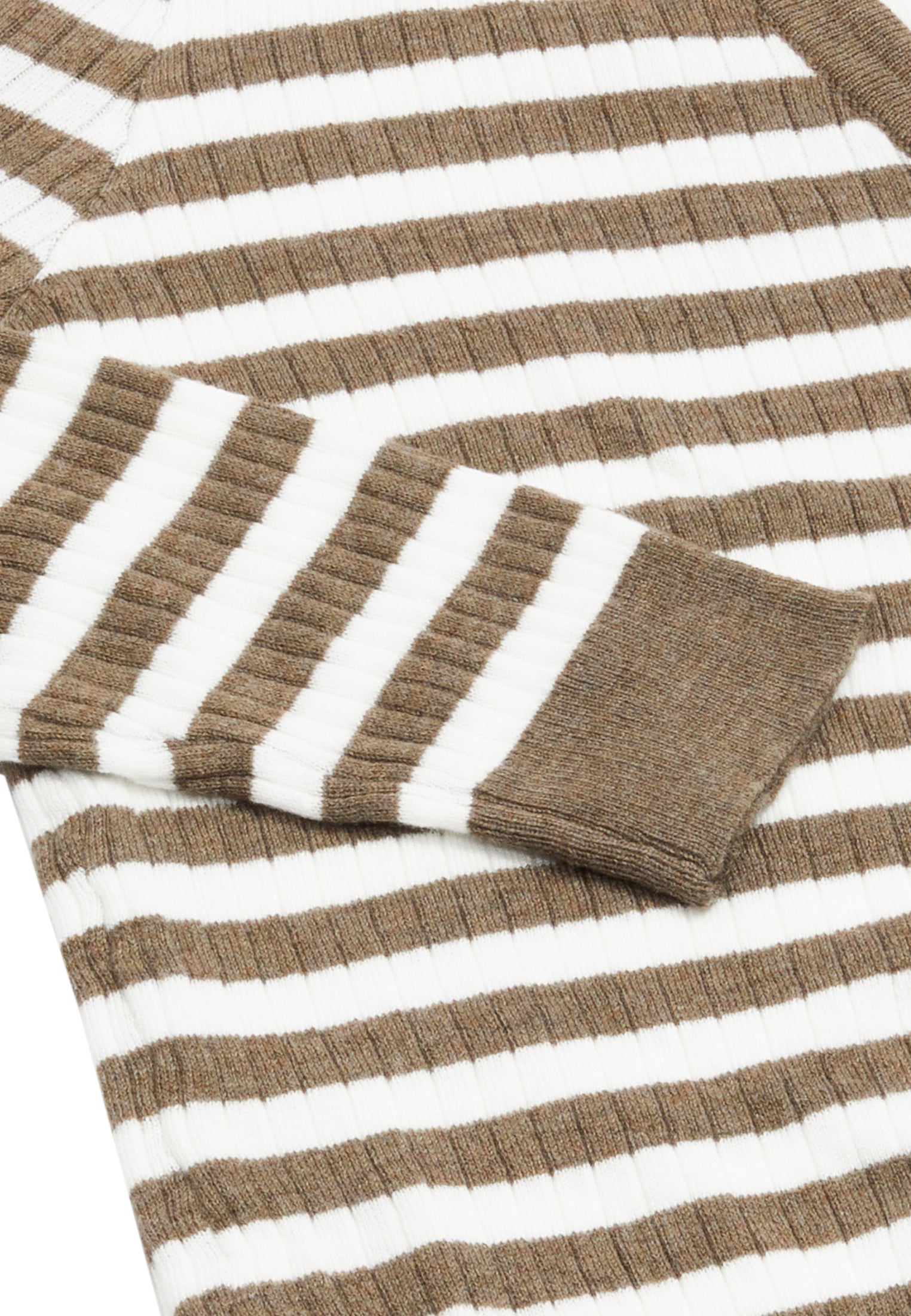 faina Strickjacke