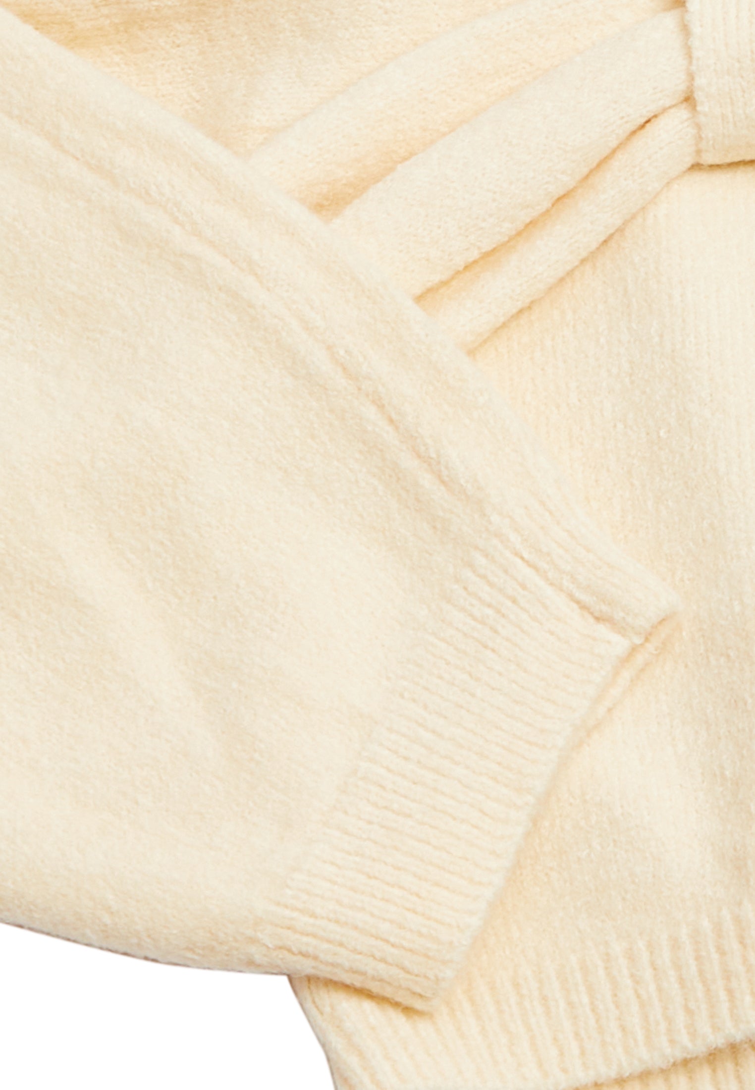 Albee Women's Knitted Sweater