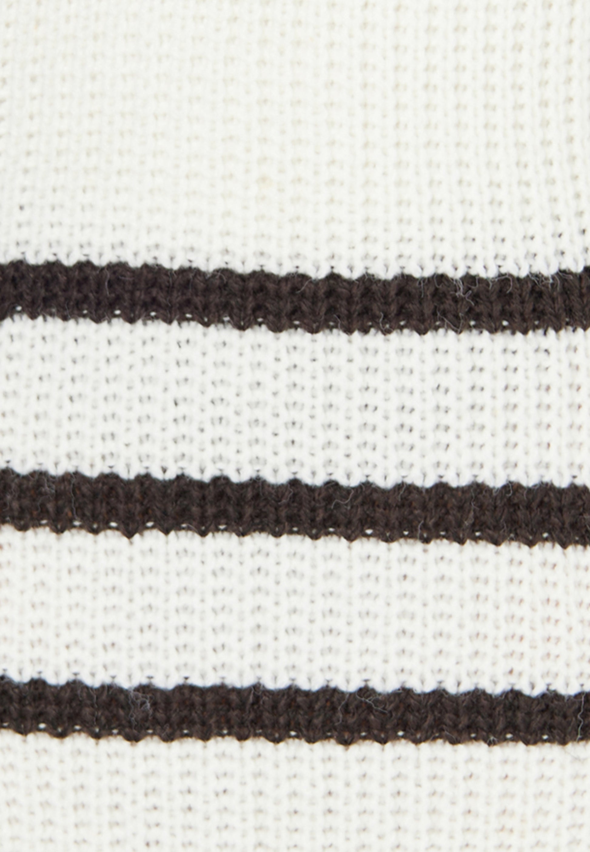 Kawai Women's Knitted Sweater