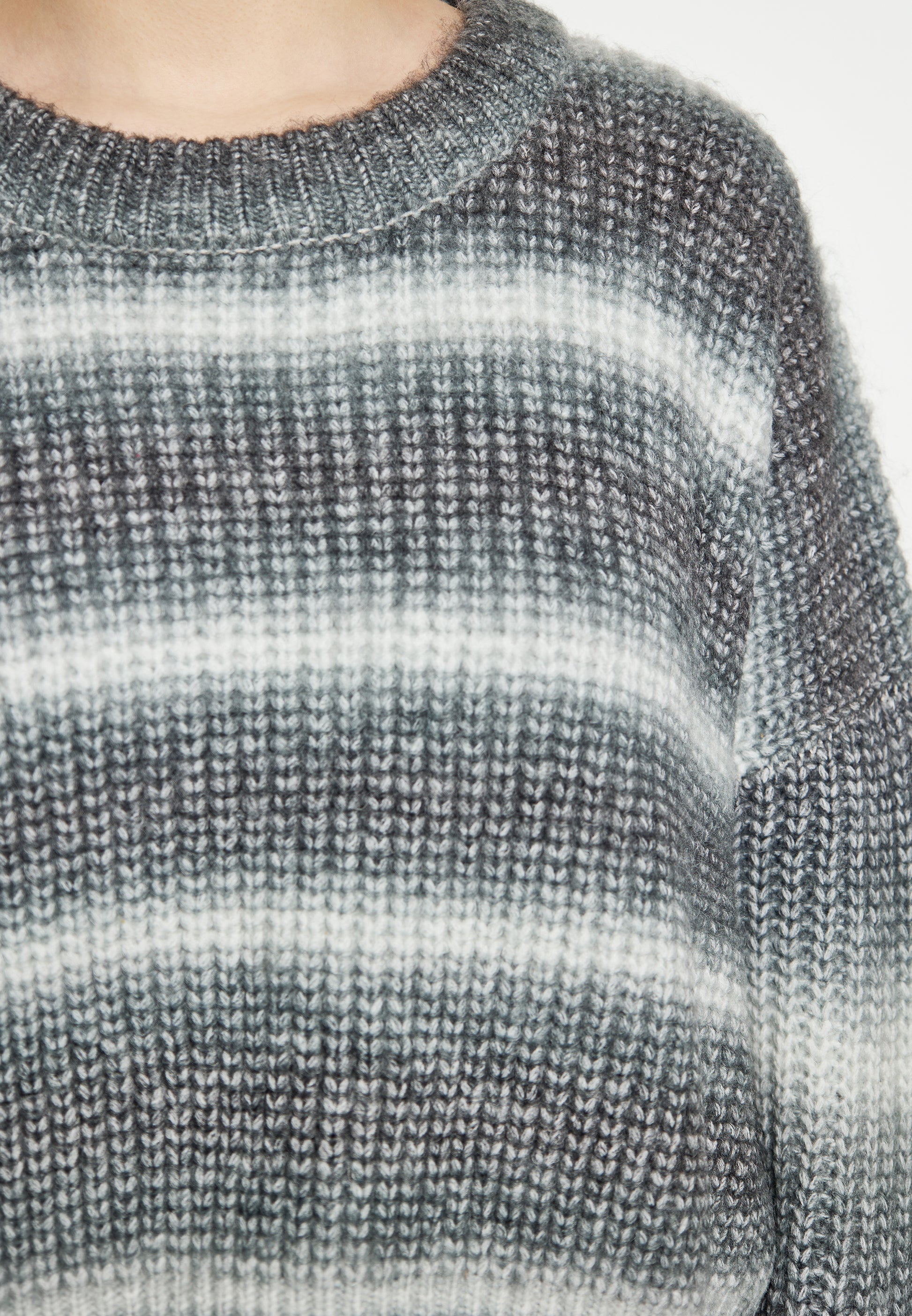 Albee Women's Knitted Sweater