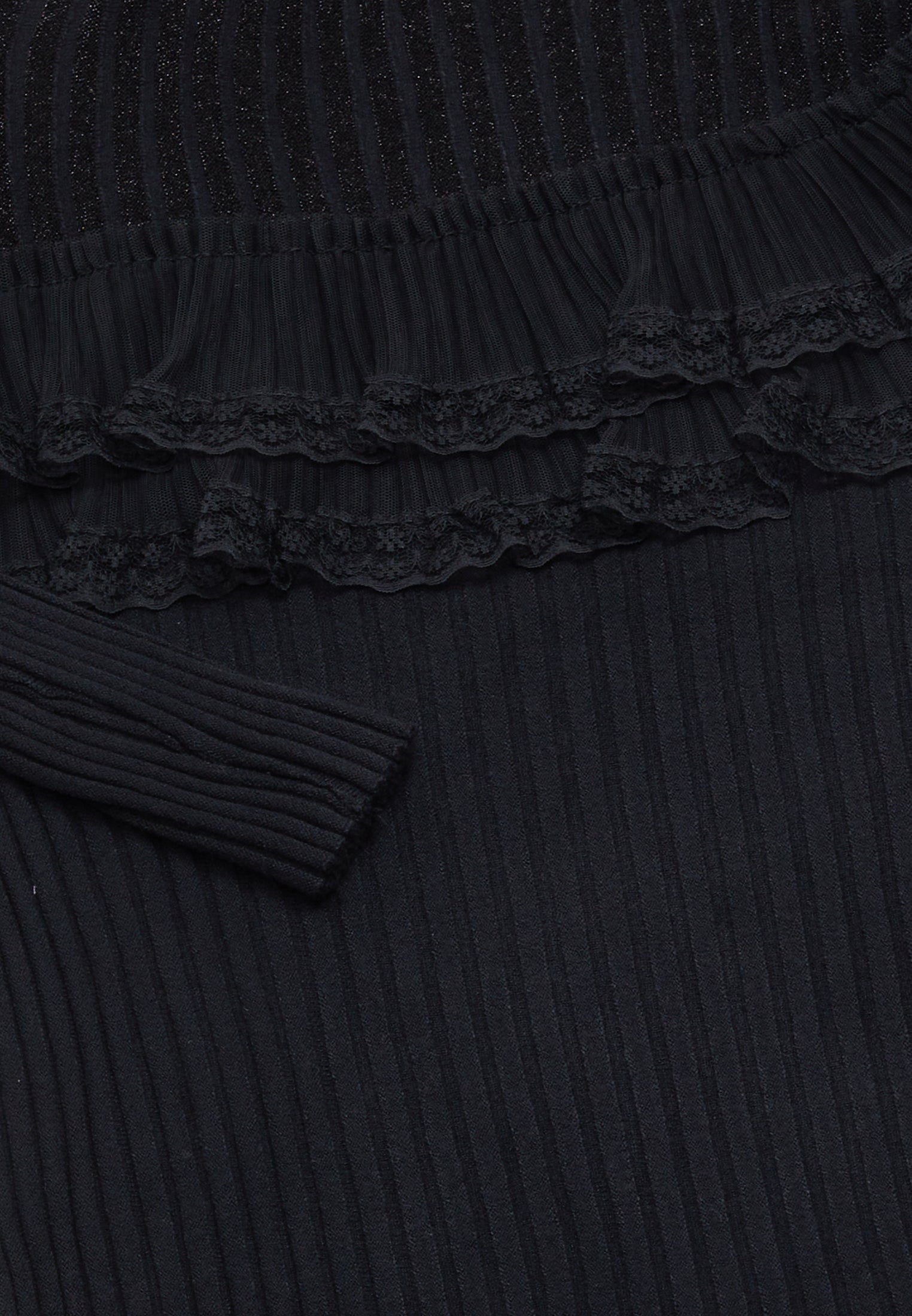 Naemi Women's Sweater
