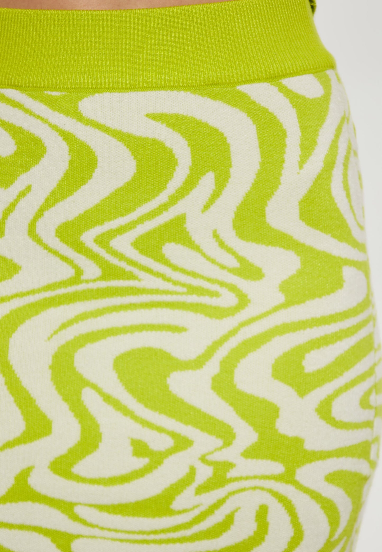 Swirly Women's Rock