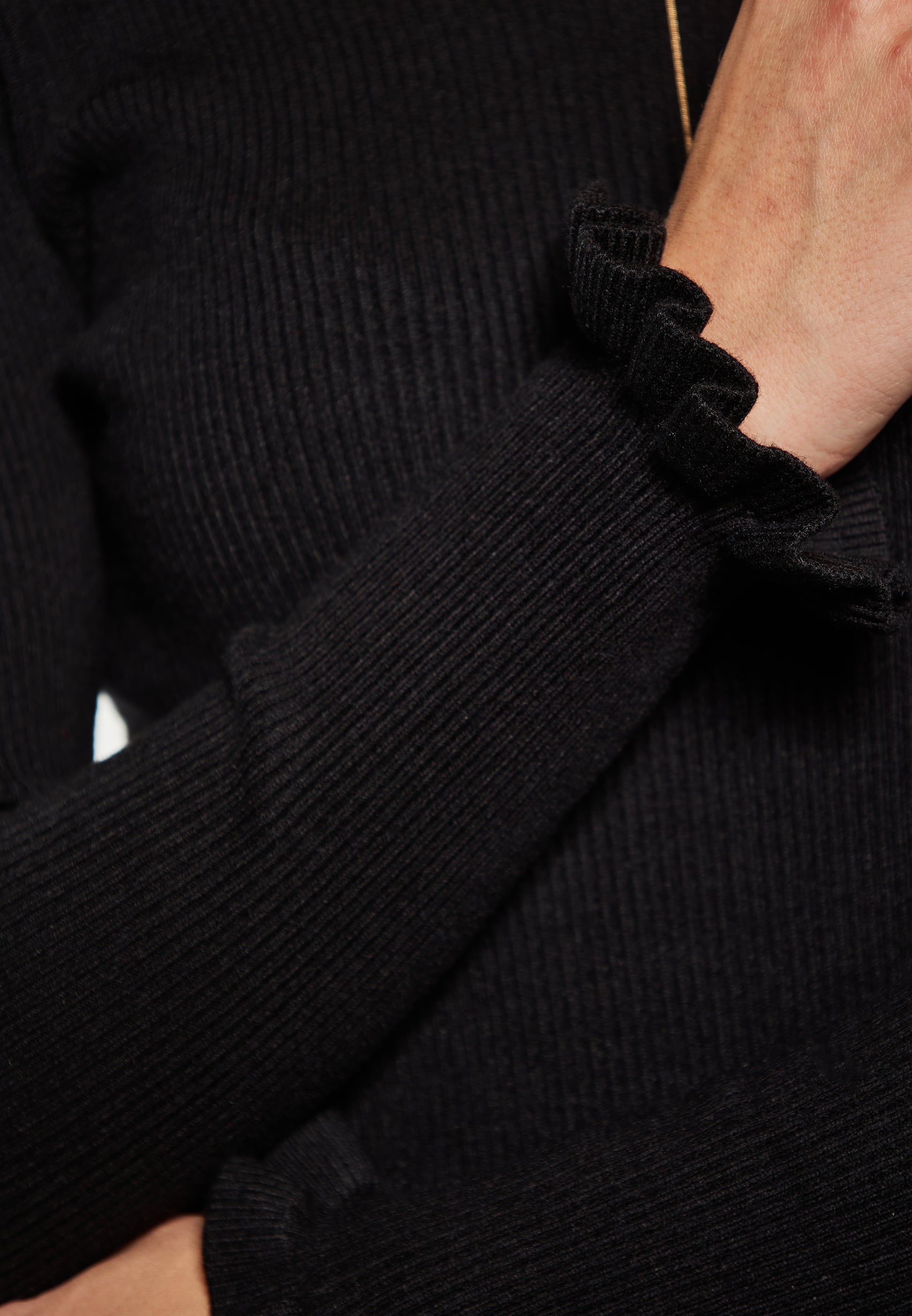 faina Pullover