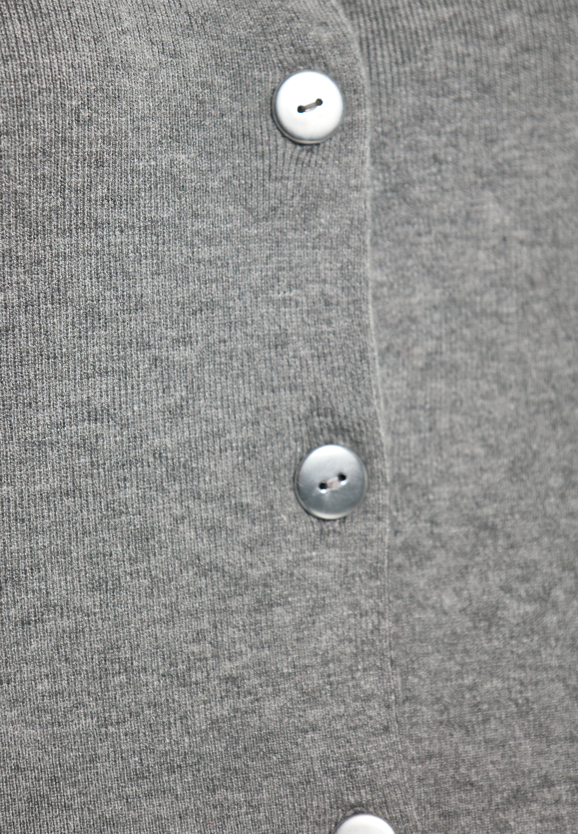 faina Strickjacke