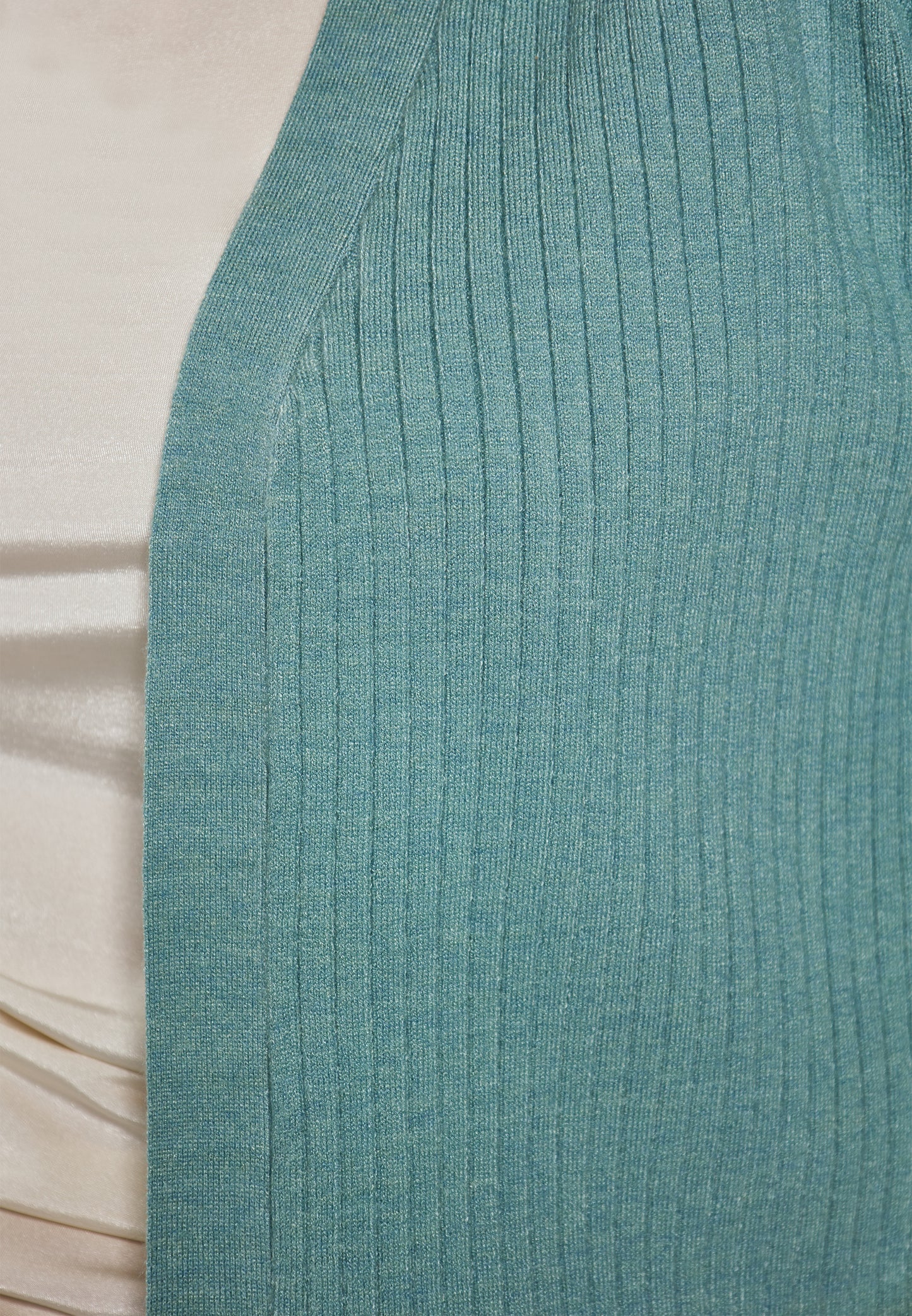faina Cardigan