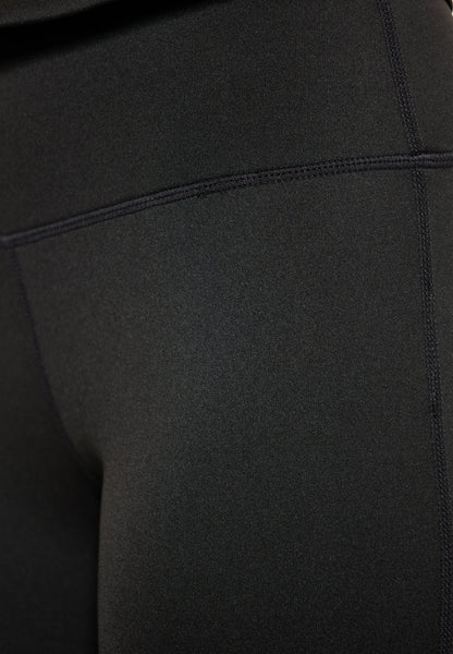 Izia Women's Shorts