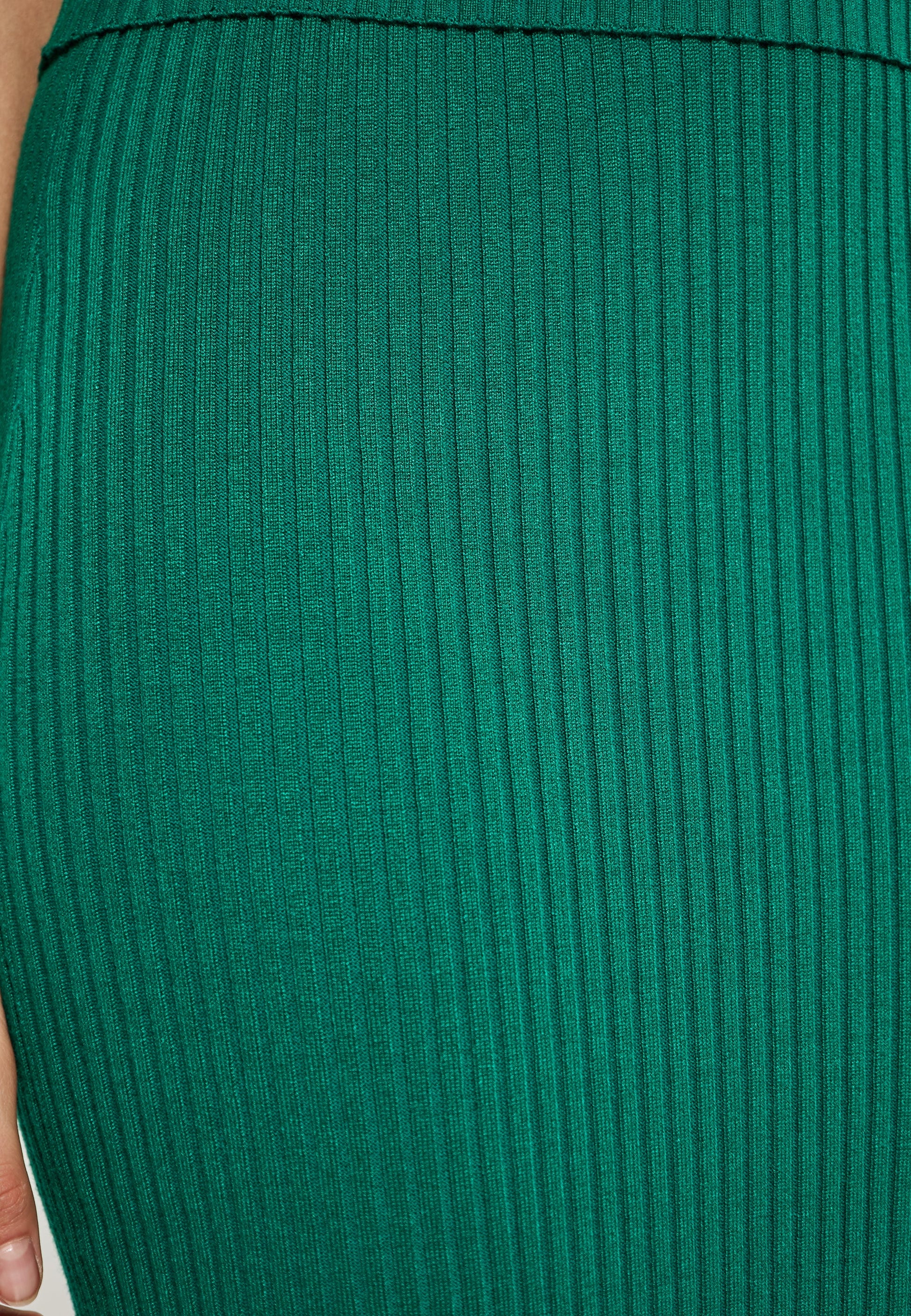 Naemi Women's Rock