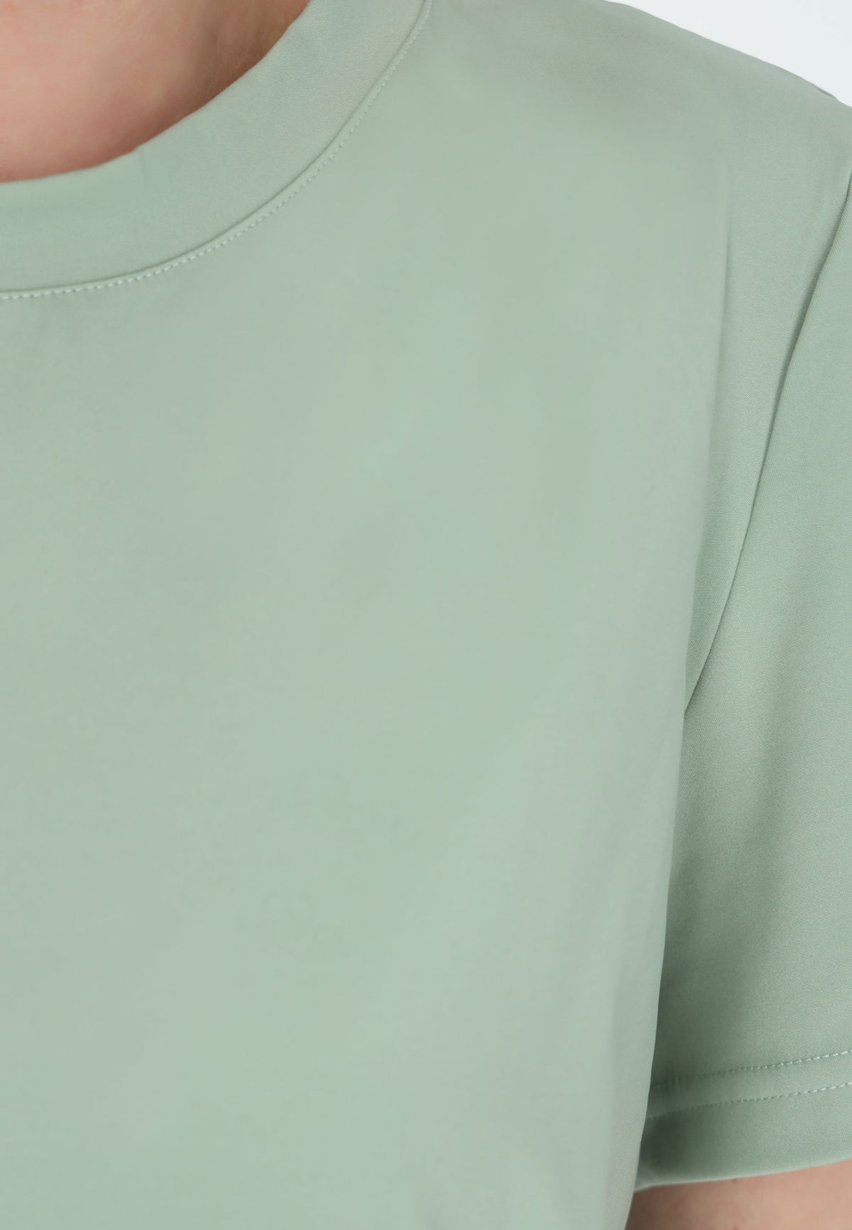 Izia Women's T-Shirt
