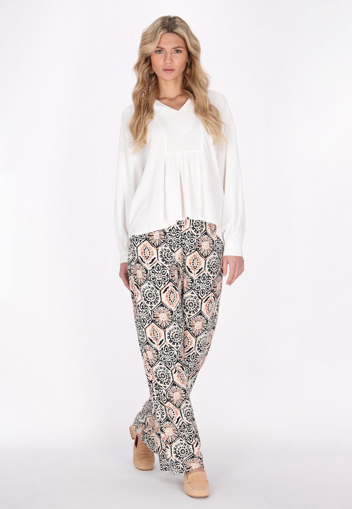 Alzou Women's Pants
