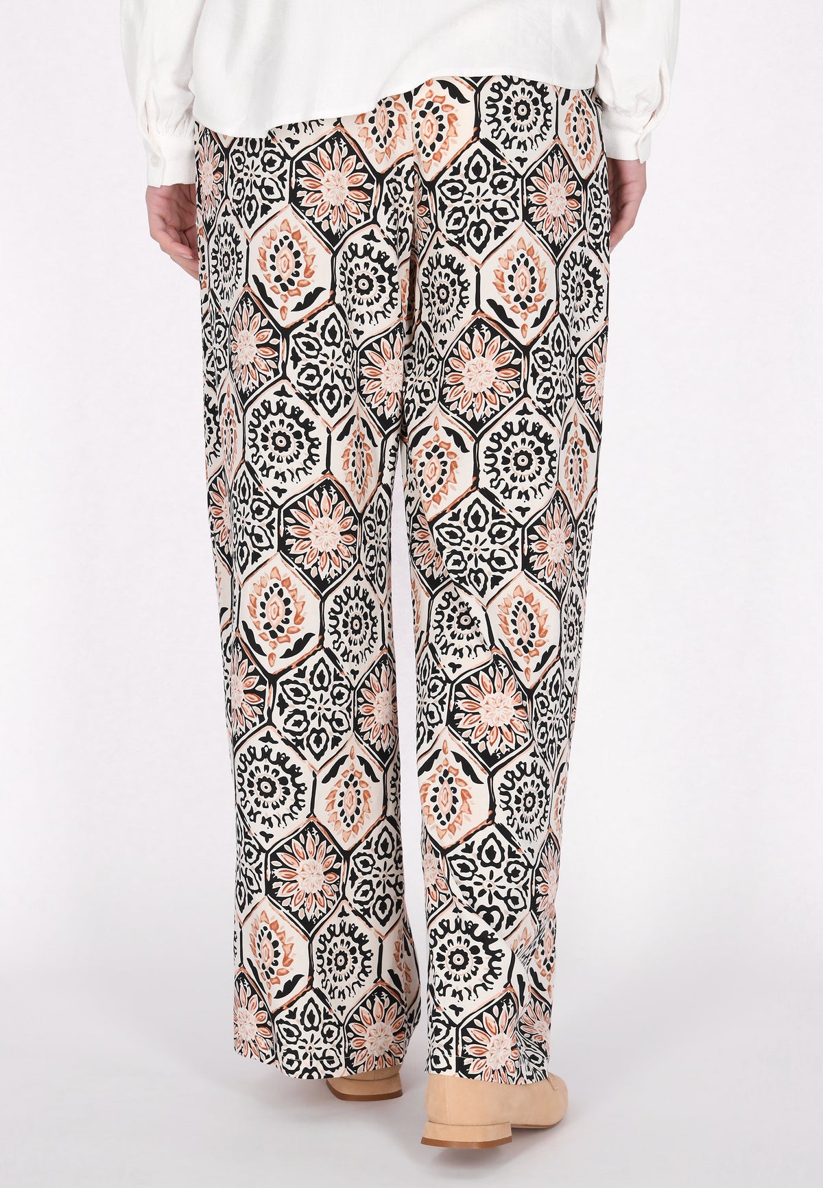 Alzou Women's Pants