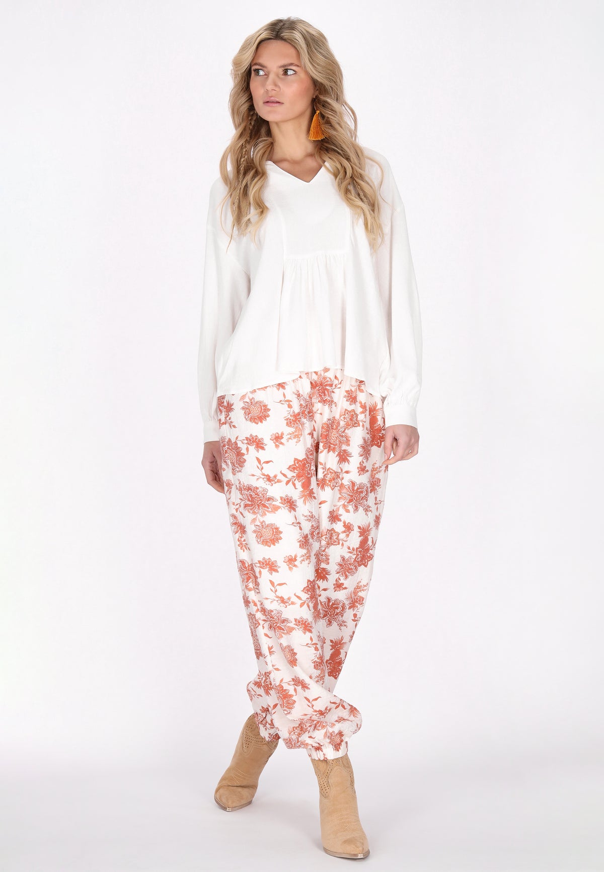 Hypate Women's Pants