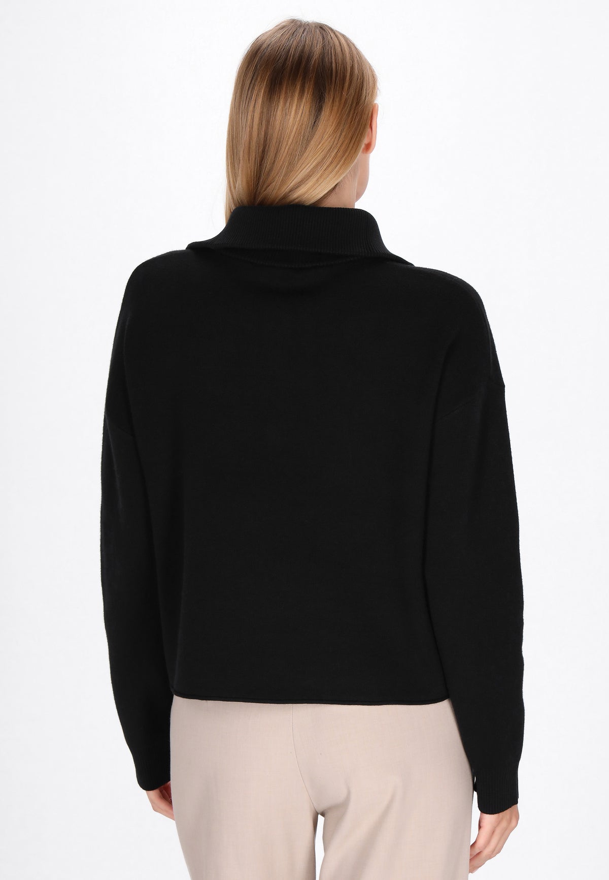 Wais Women's Sweater