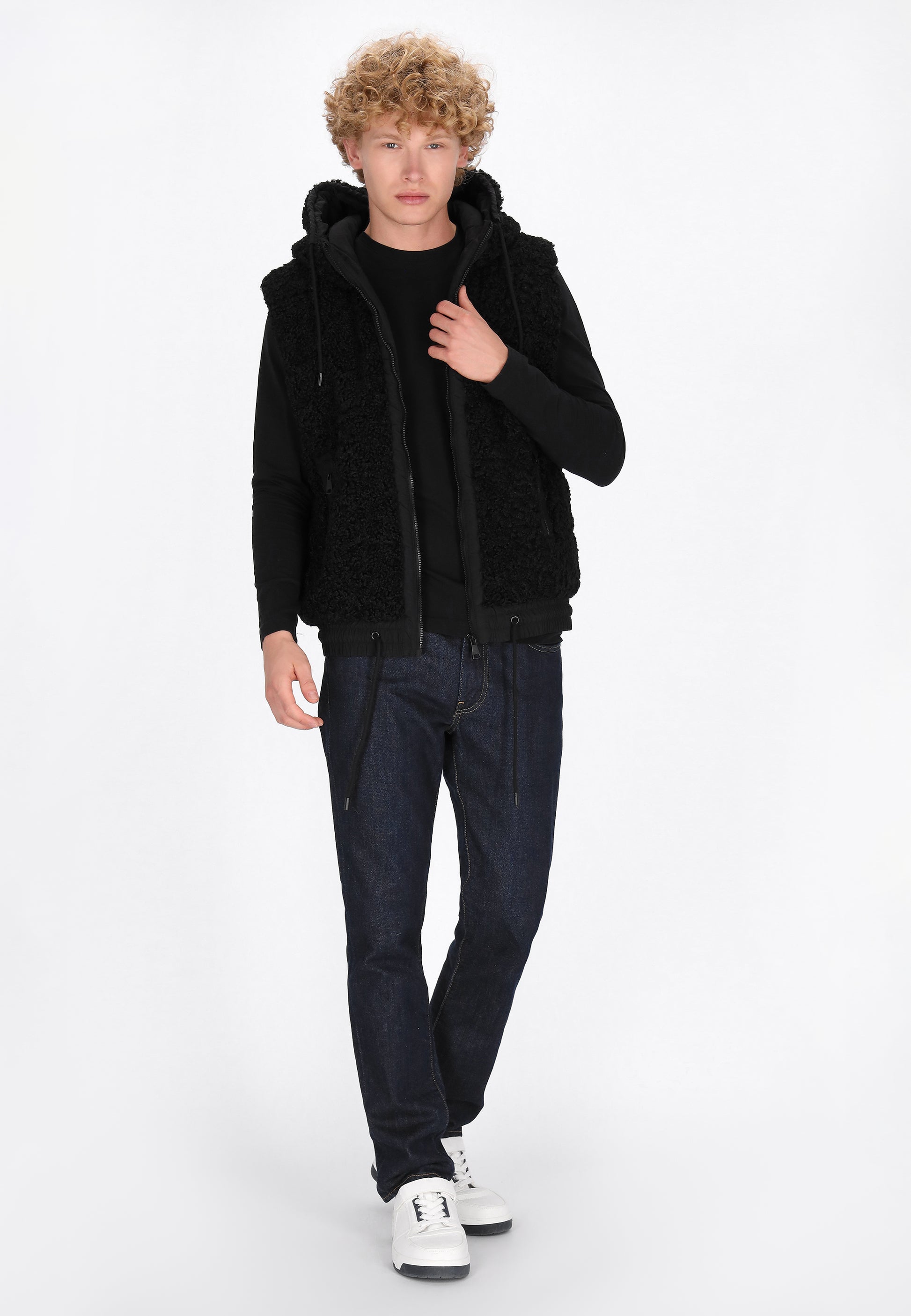 Mo Men's Vest
