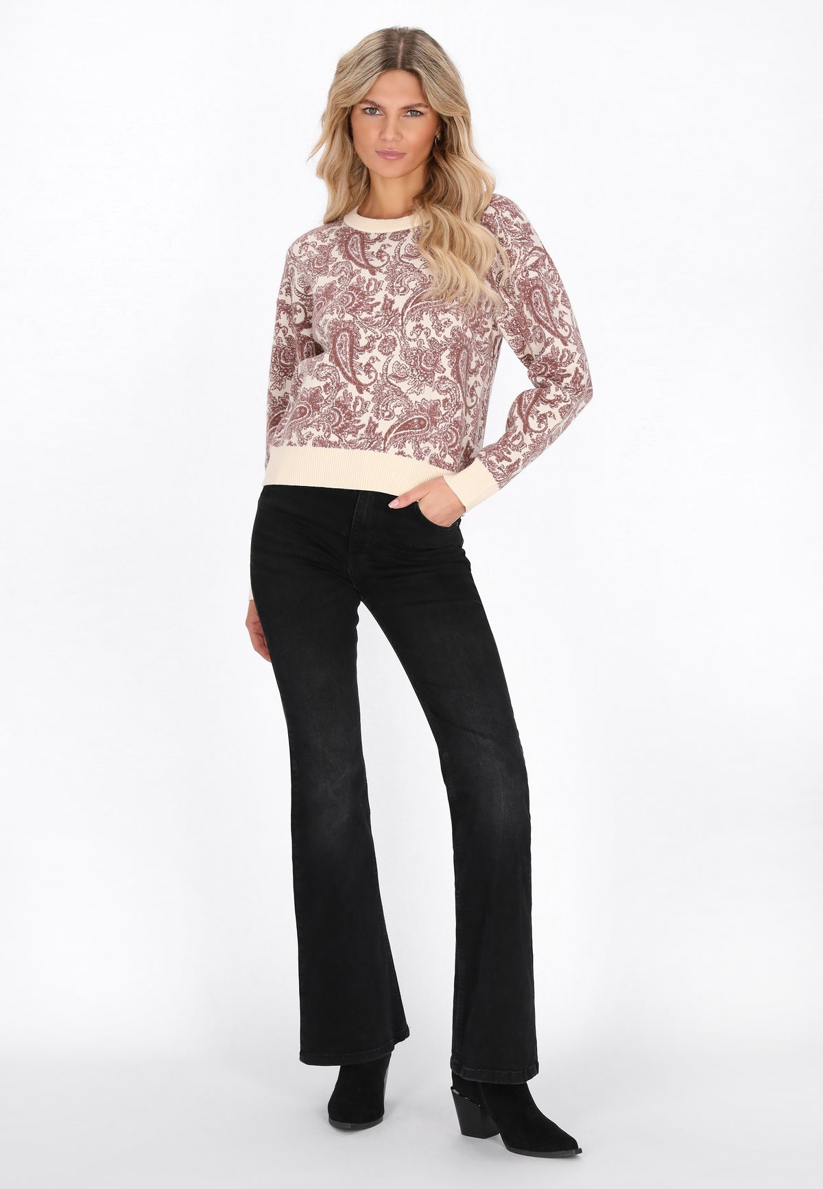 Gelya Women's Sweater